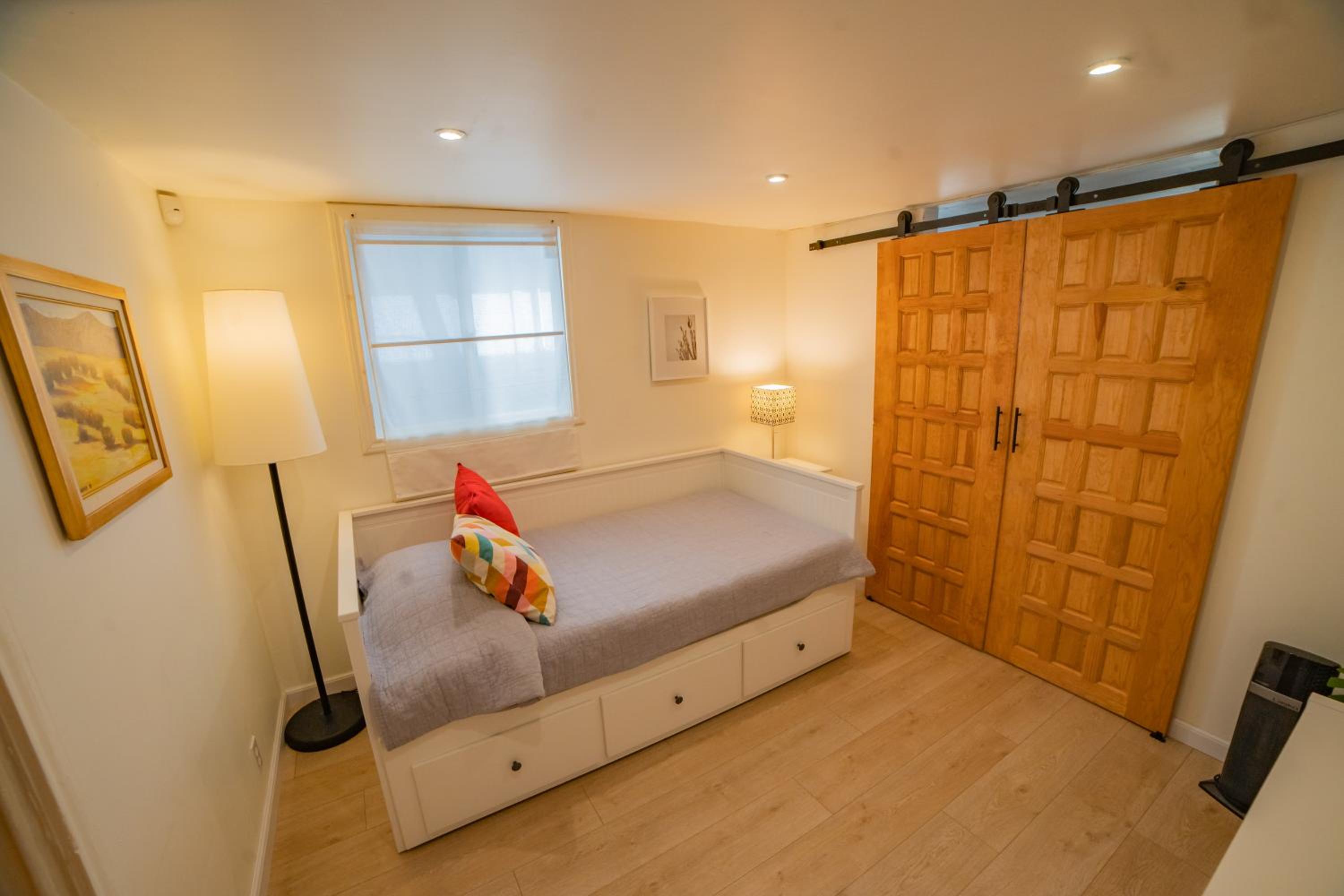 Ensenada Vacations - CASA MARIA - BEACHFRONT COTTAGE ON THE SAND - Property Image 6