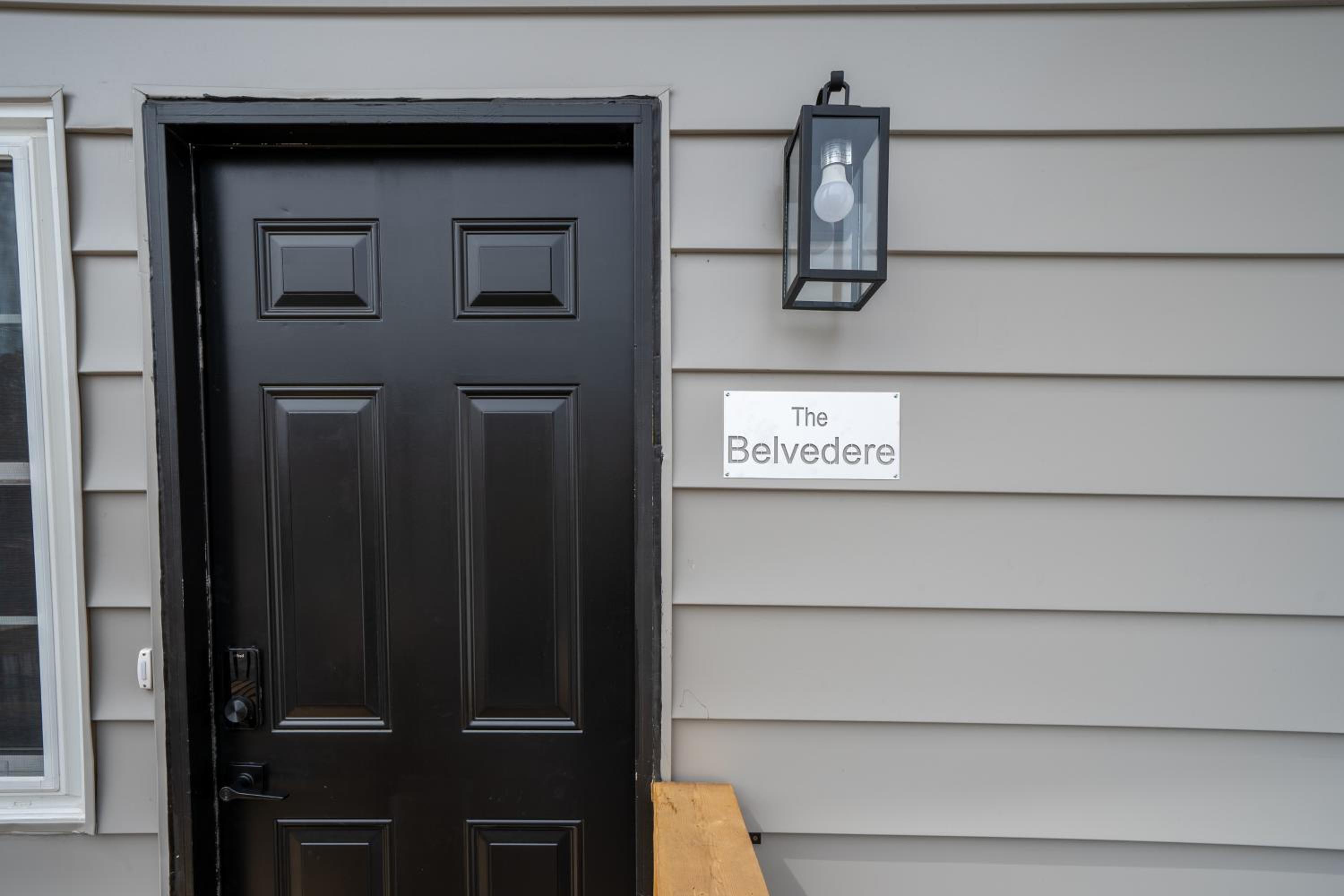 Belleville Vacations - The Belvedere:Front Street Flats - Property Image 7