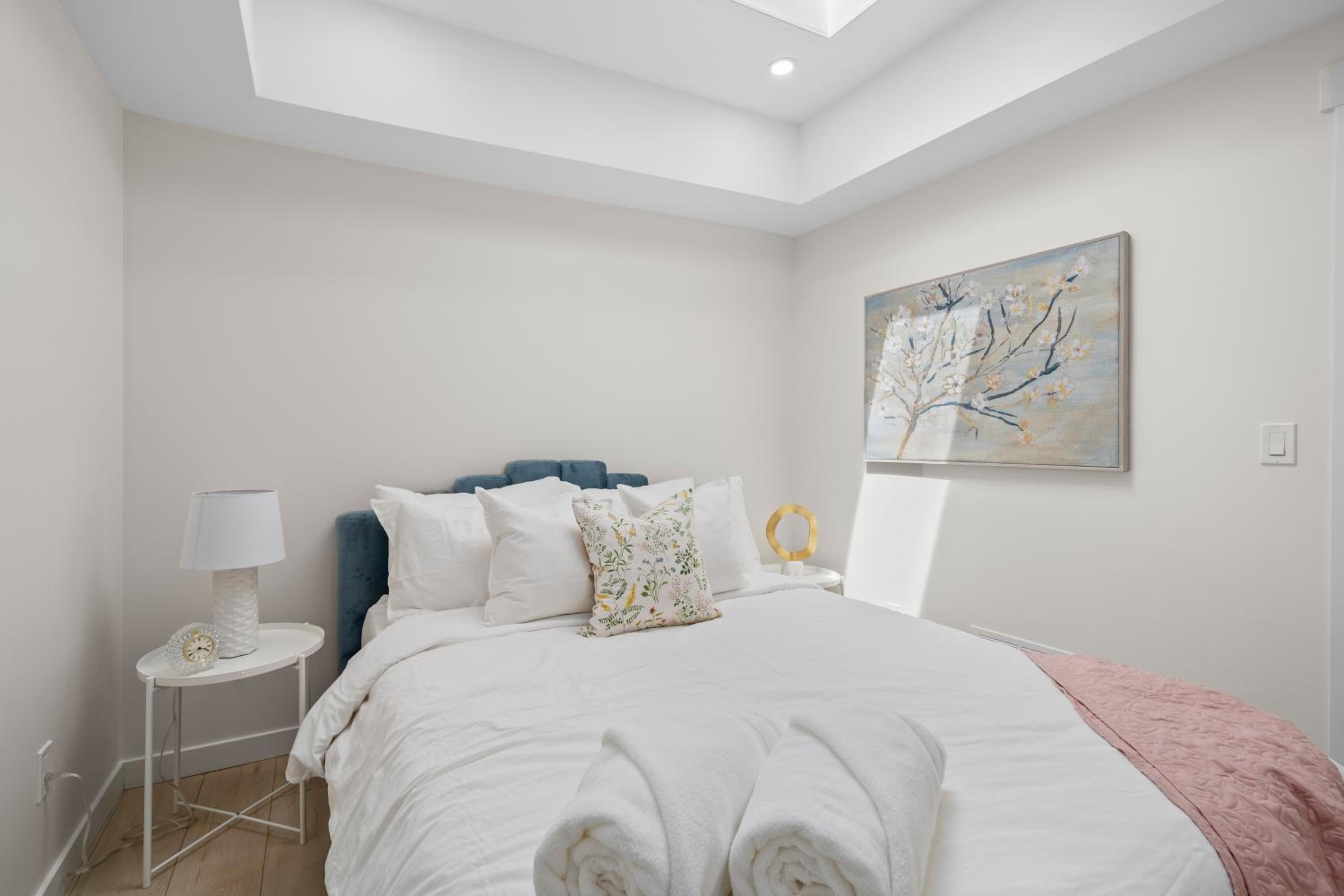 Belleville Vacations - The Belvedere:Front Street Flats - Property Image 2