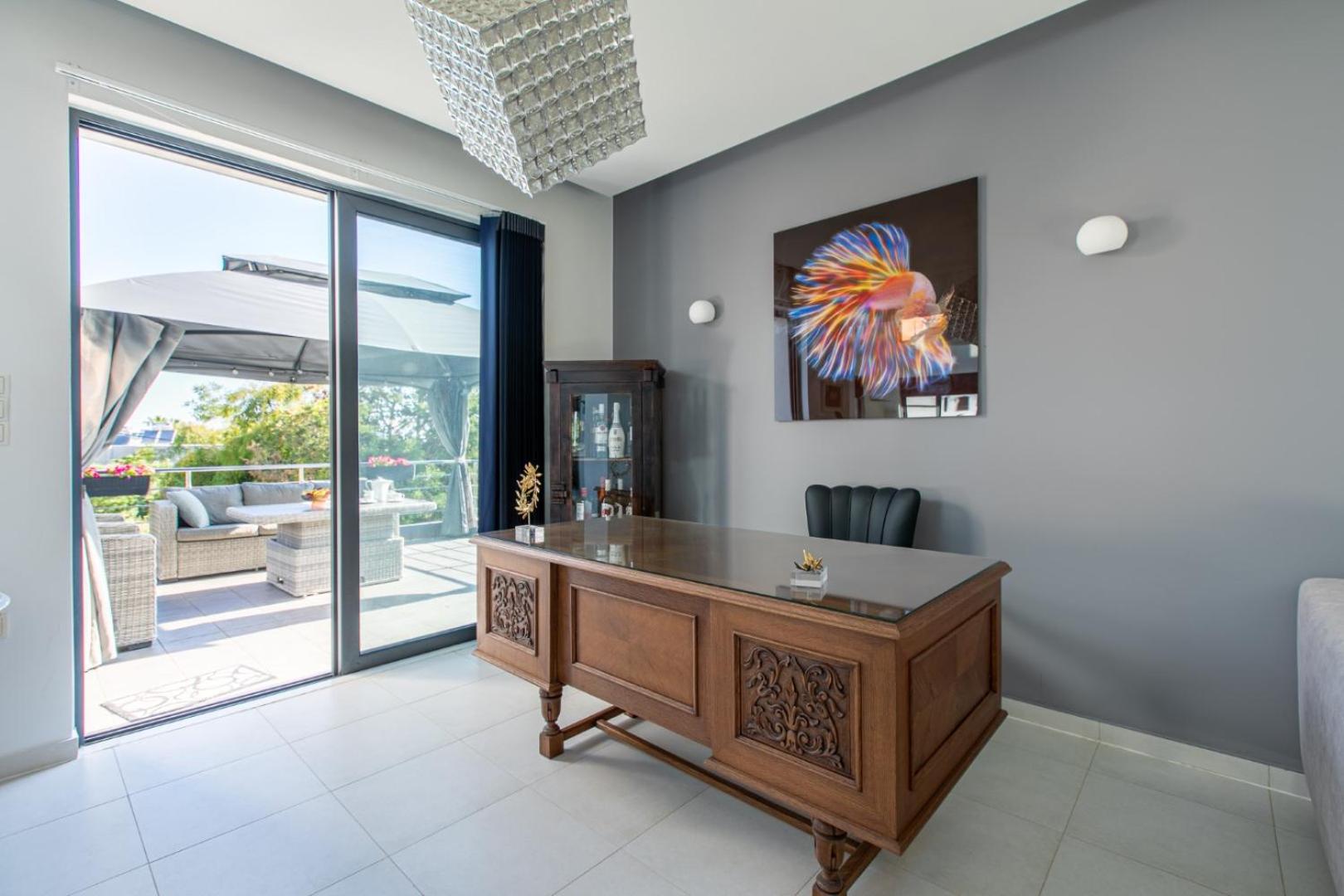 Crystal Waves lux villa-Homeleader view 2