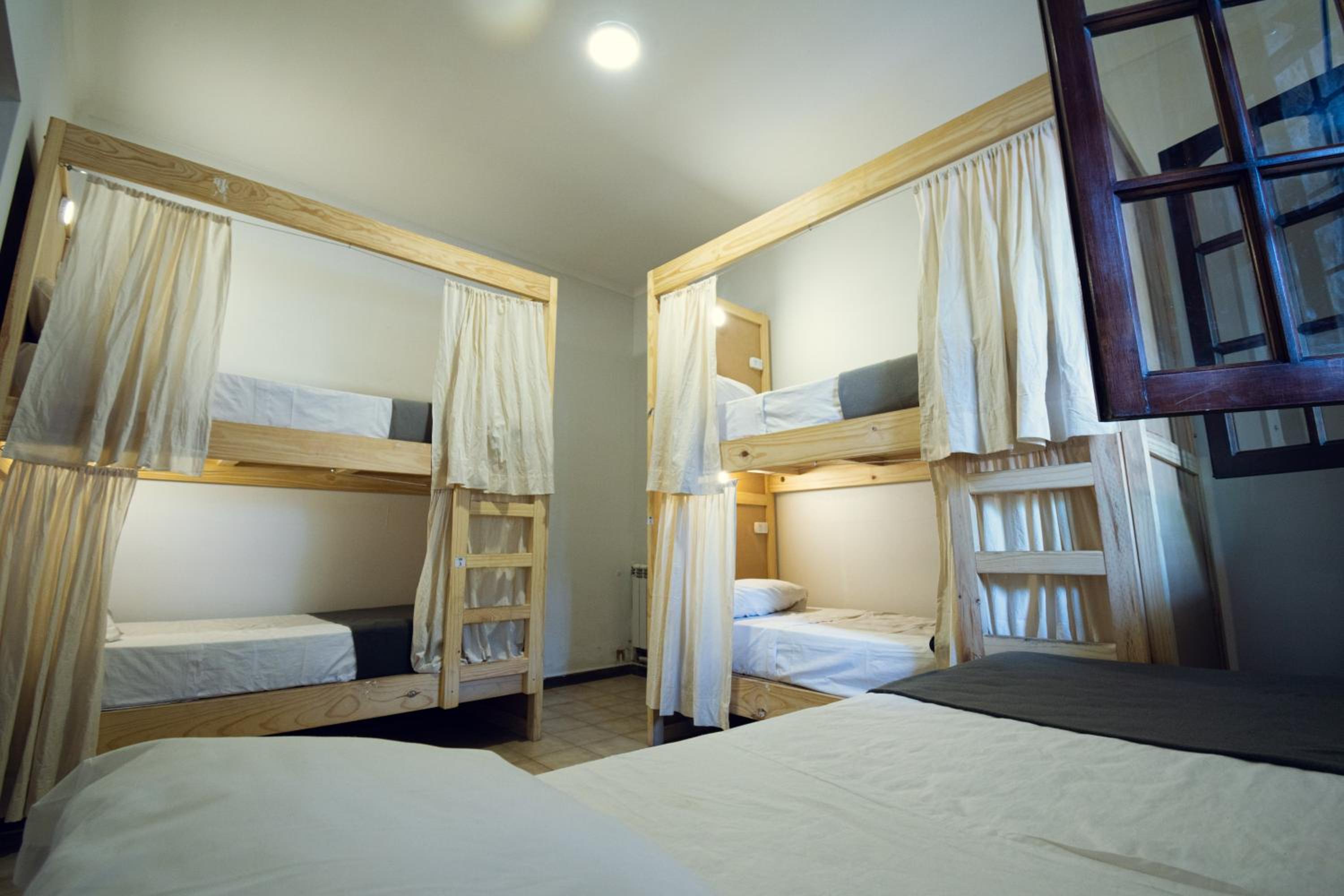 Fuxia House Hostel