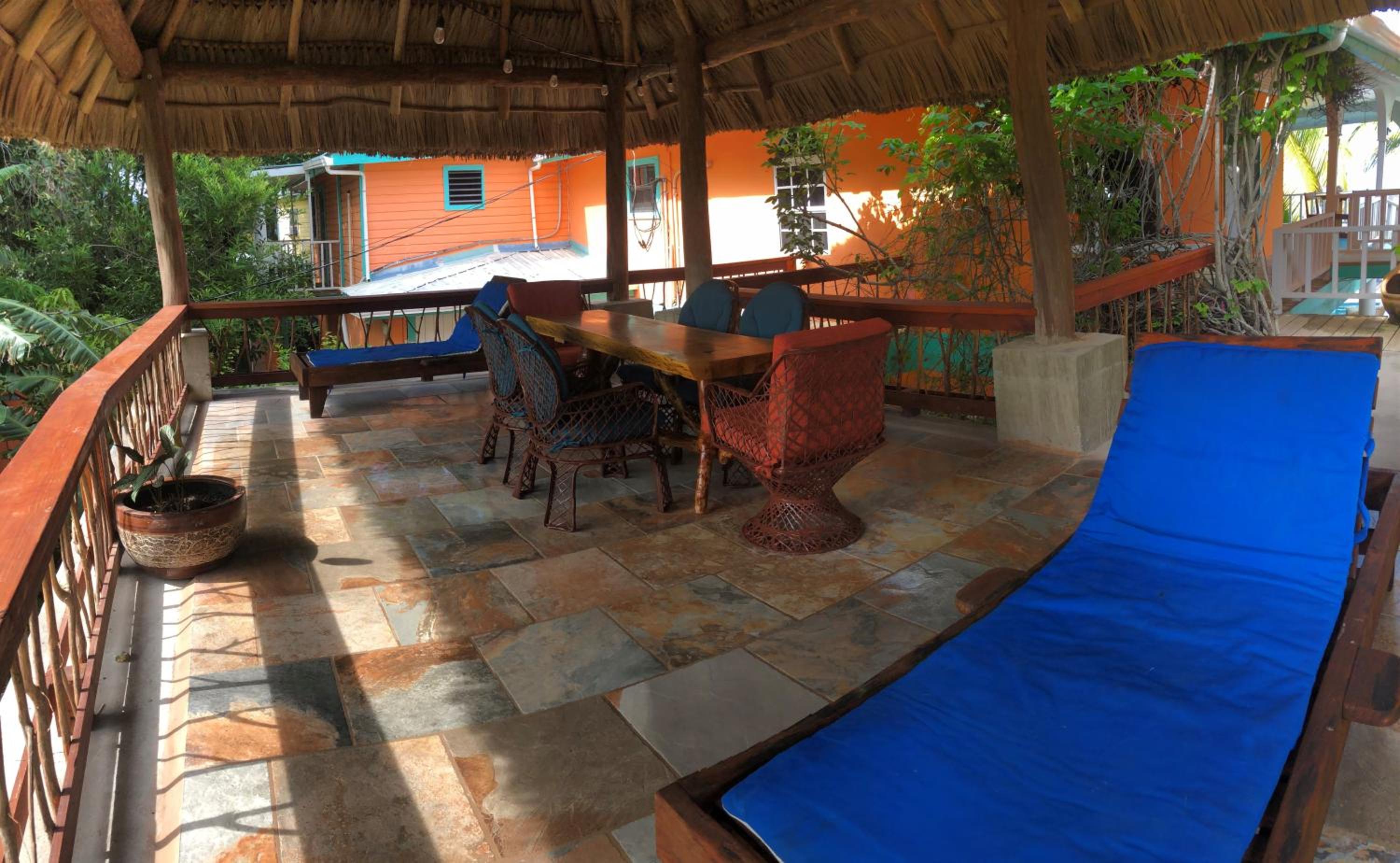 Coral Cove Inn