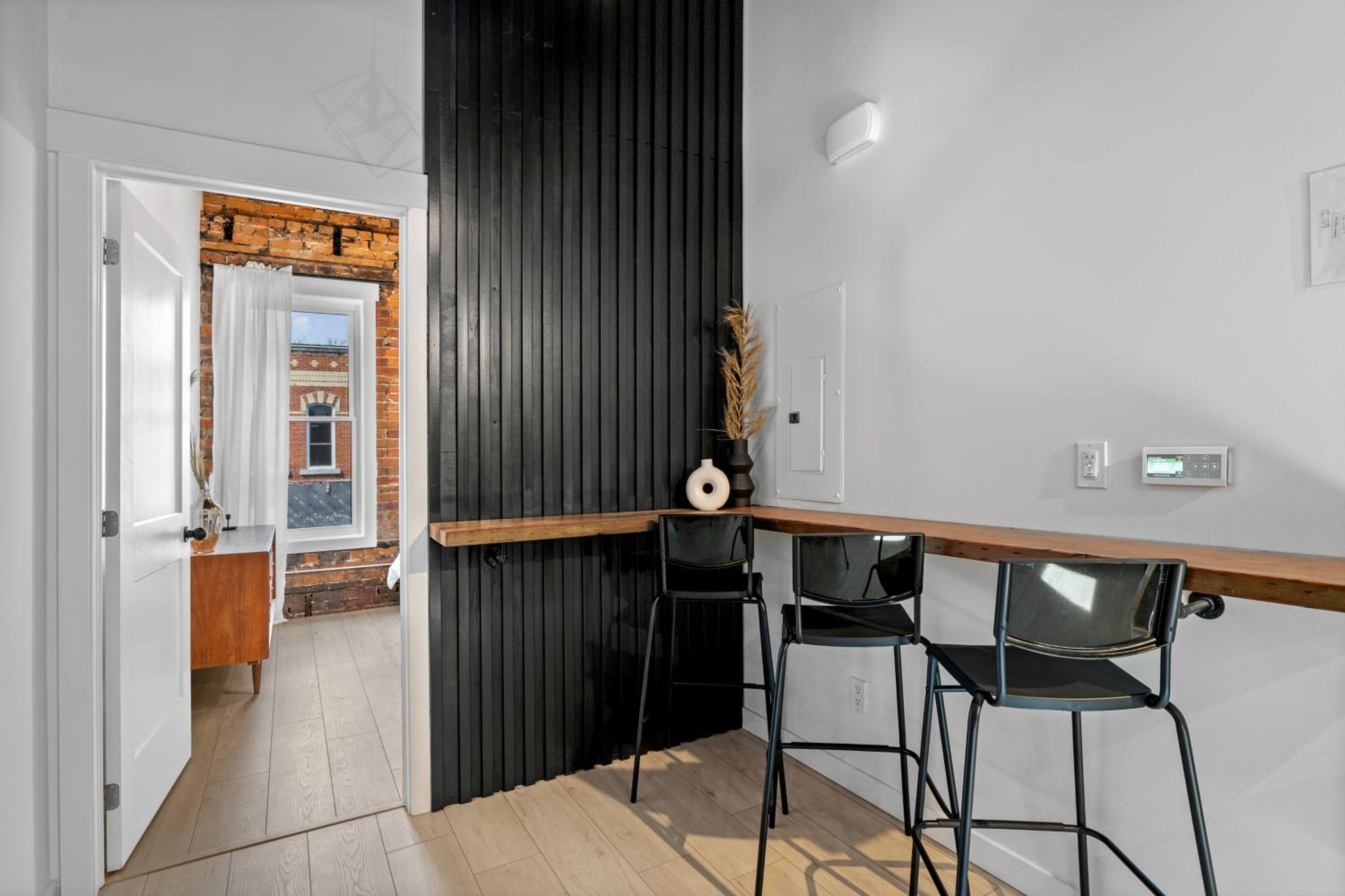 Belleville Vacations - The Goodman: Front Street Flats - Property Image 7