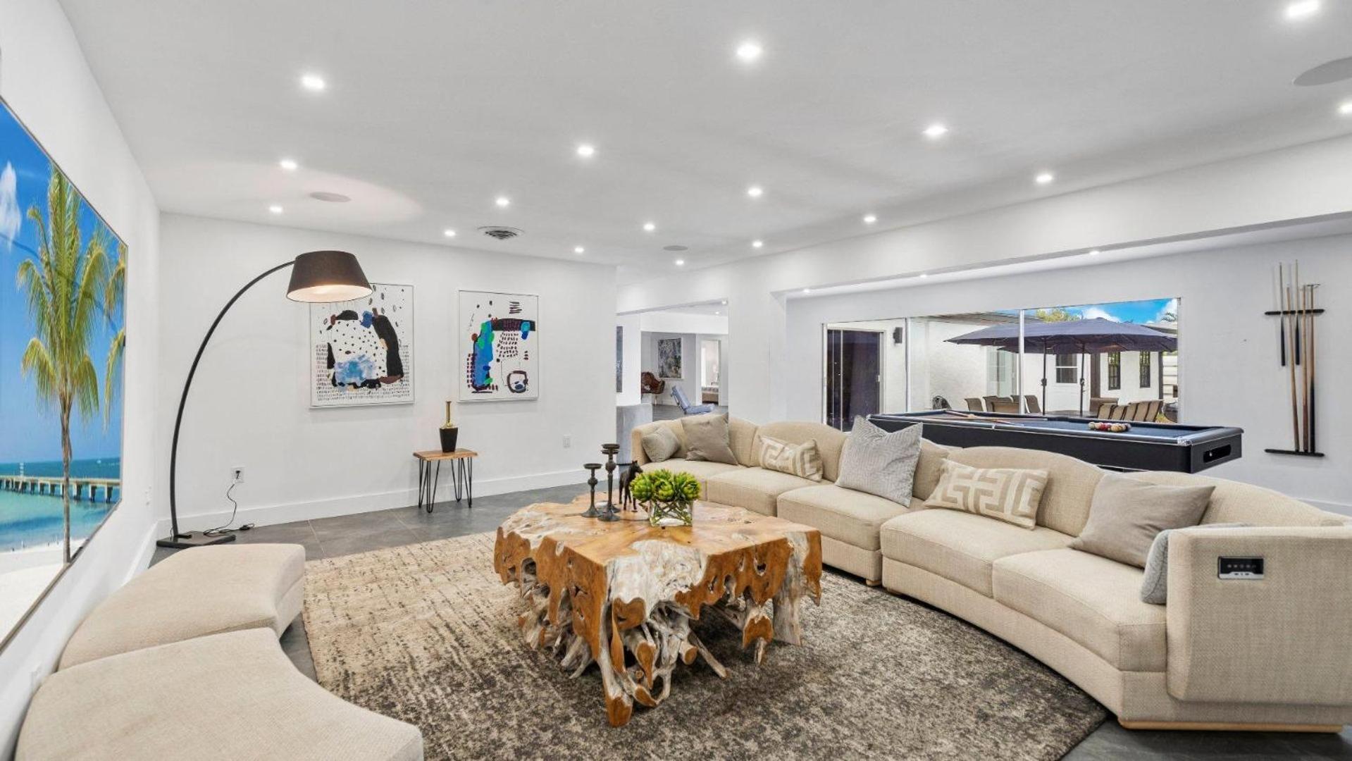 lounge