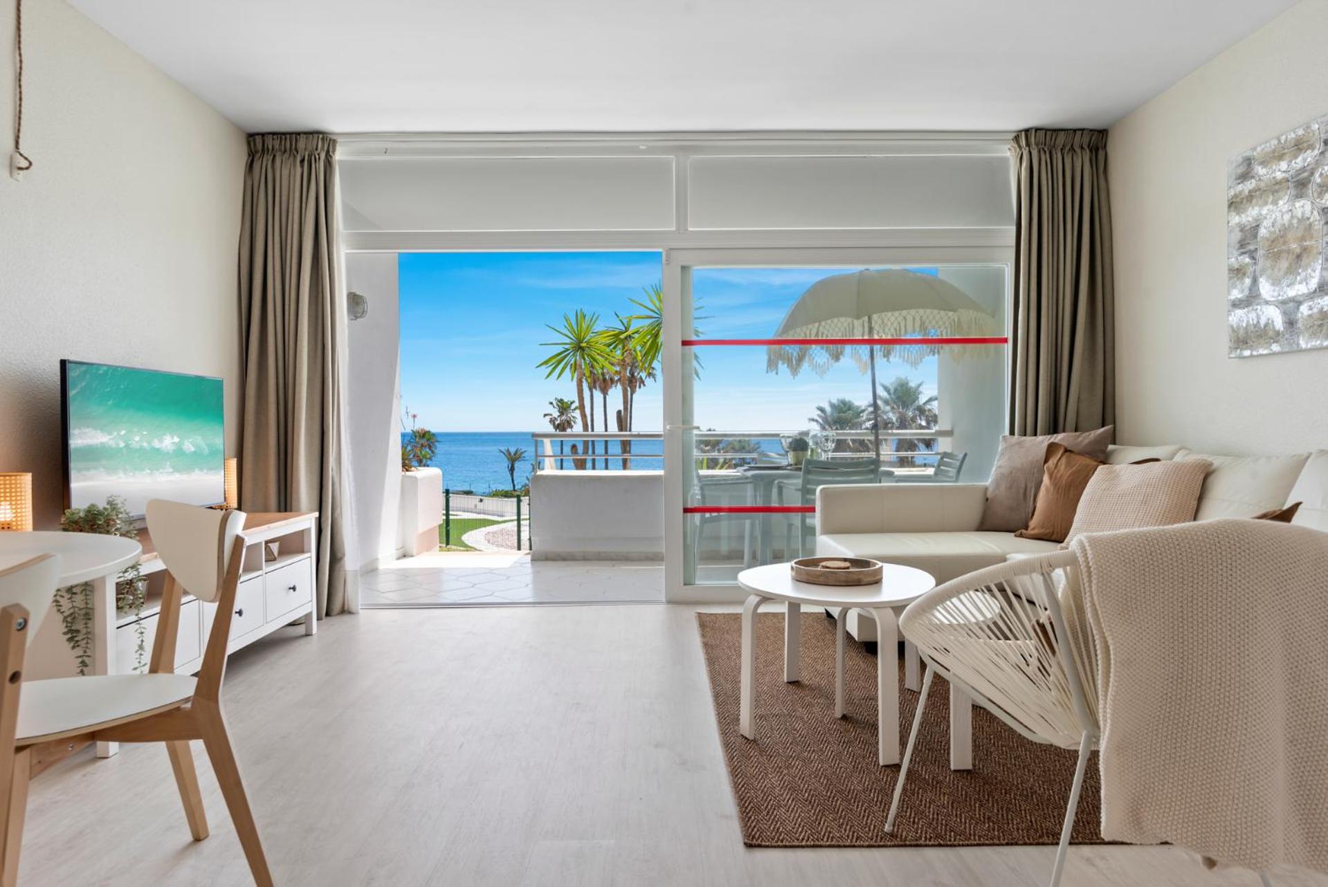 Playa Miraflores Beach Apartment
