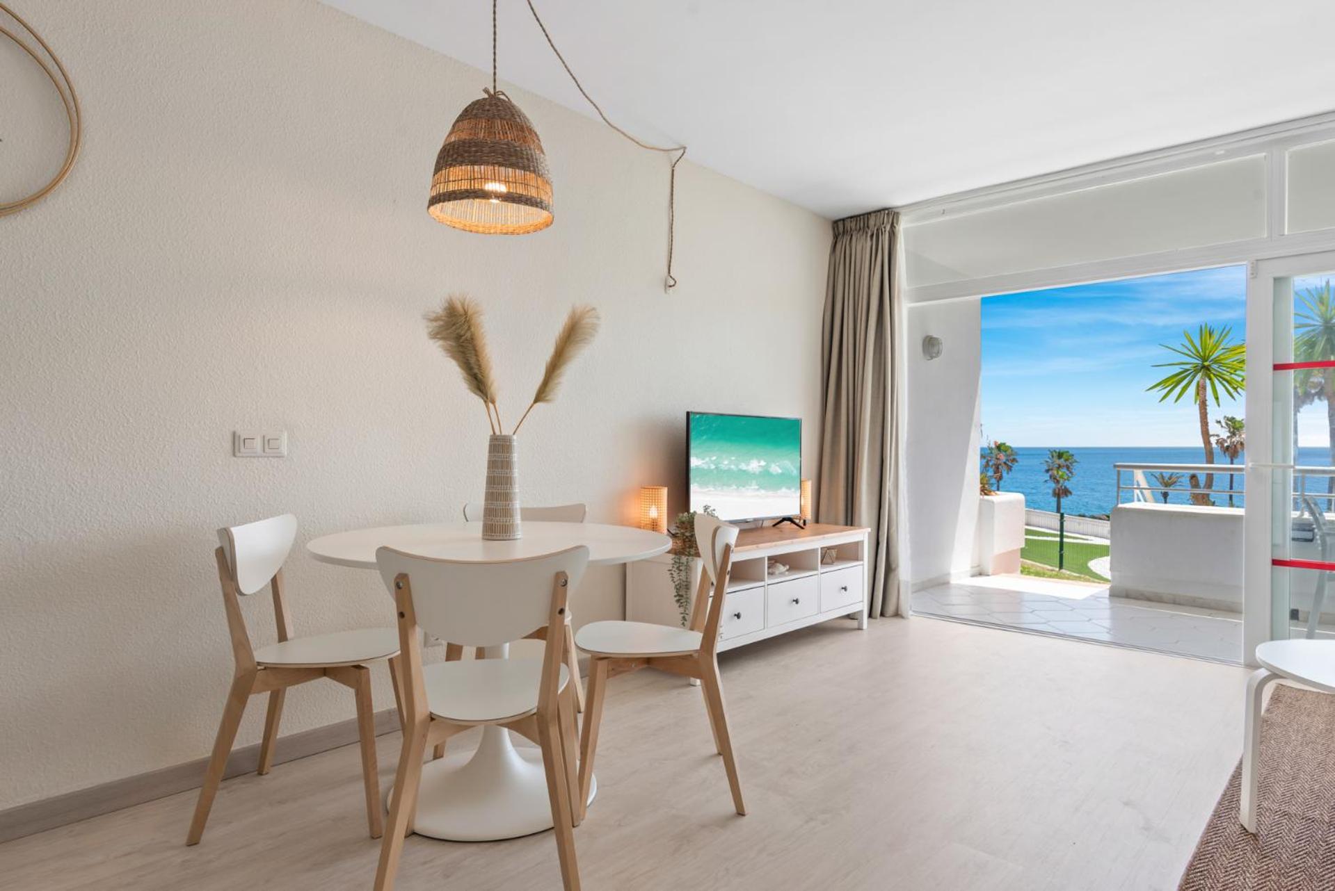 Playa Miraflores Beach Apartment
