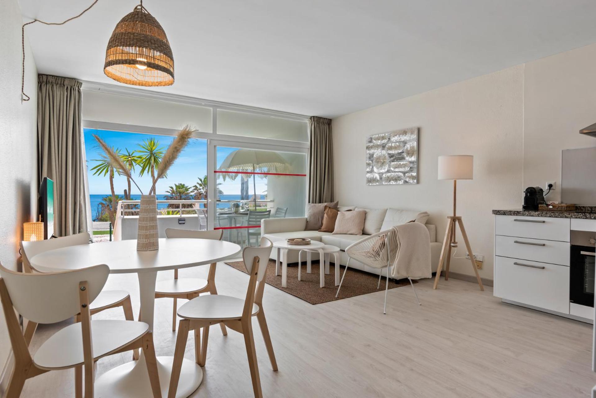 Playa Miraflores Beach Apartment