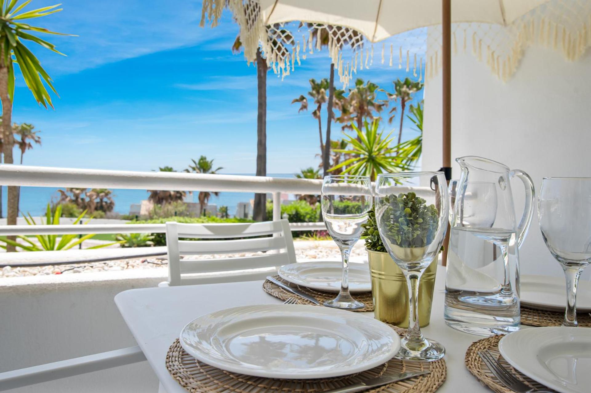 Playa Miraflores Beach Apartment
