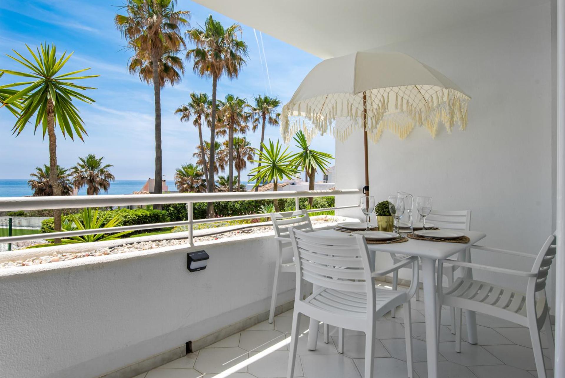 Playa Miraflores Beach Apartment