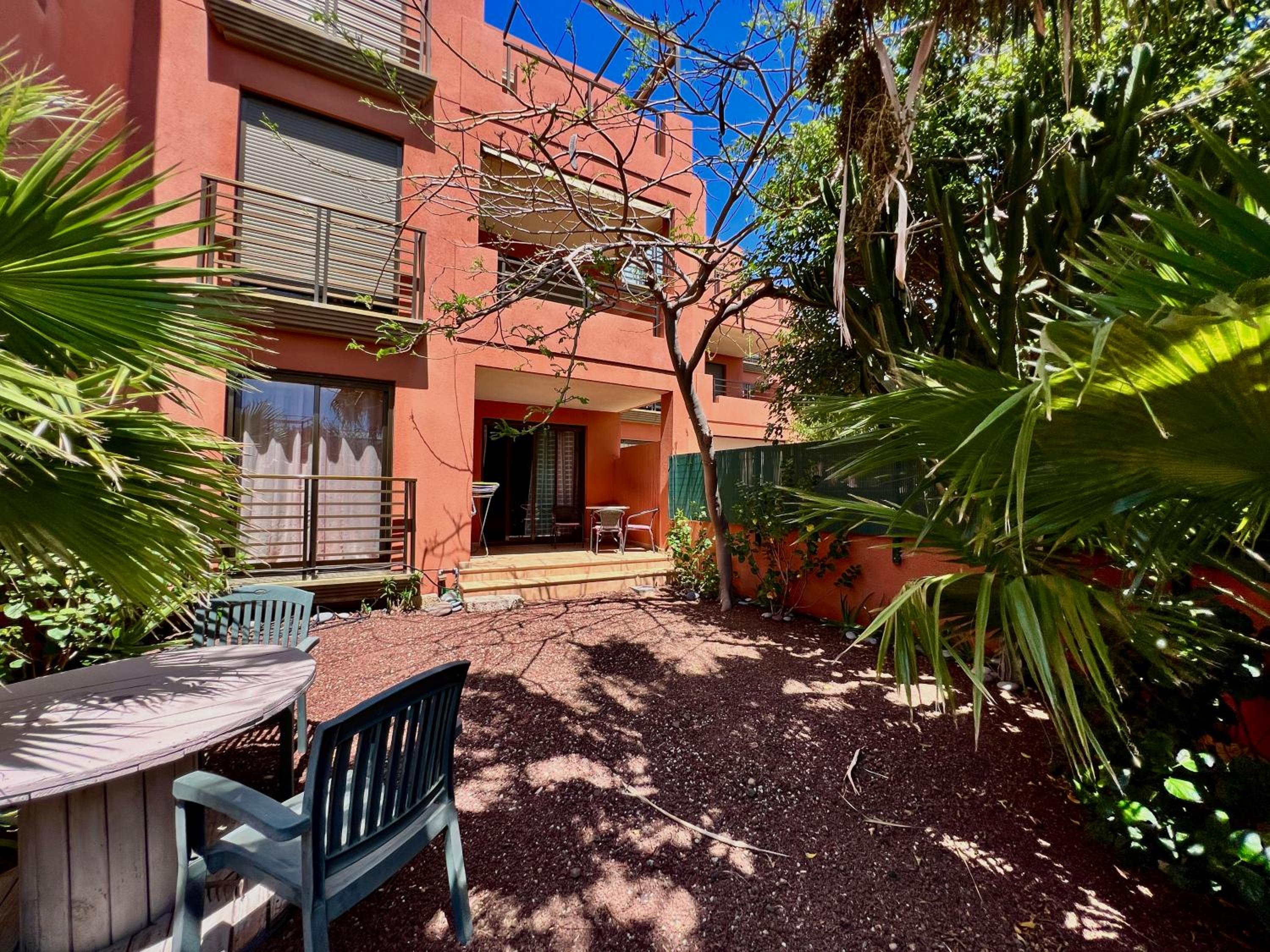 Apartament with Garden