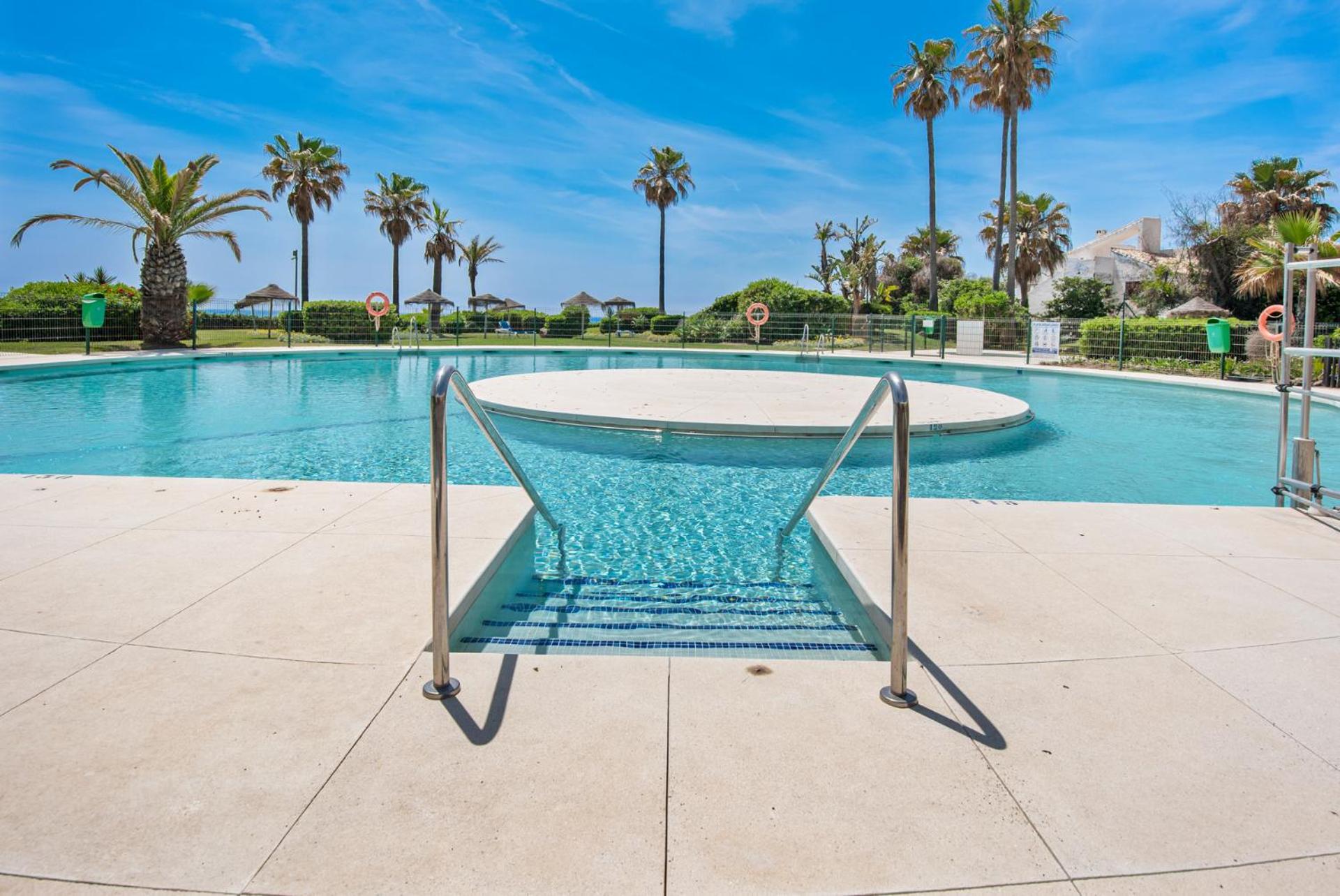 Playa Miraflores Beach Apartment