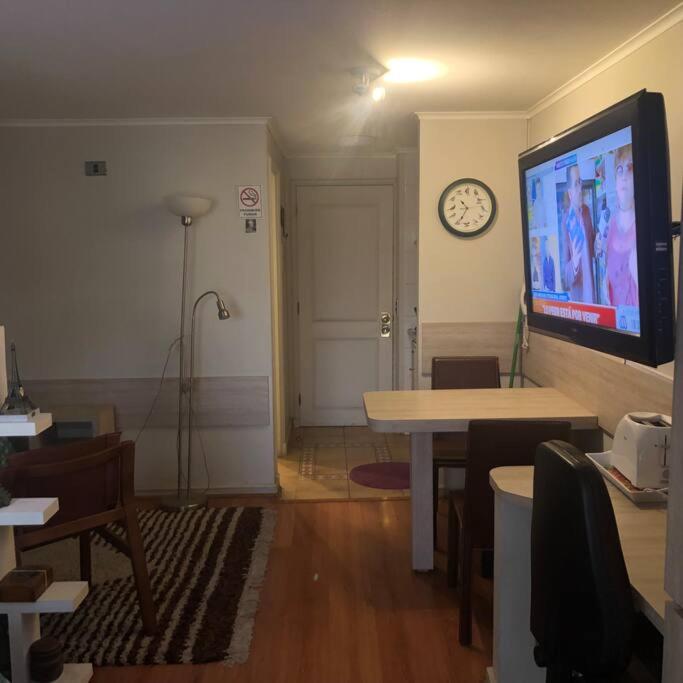 Apartamento Amoblado , en el corazón de Providencia, incluye estacionamiento