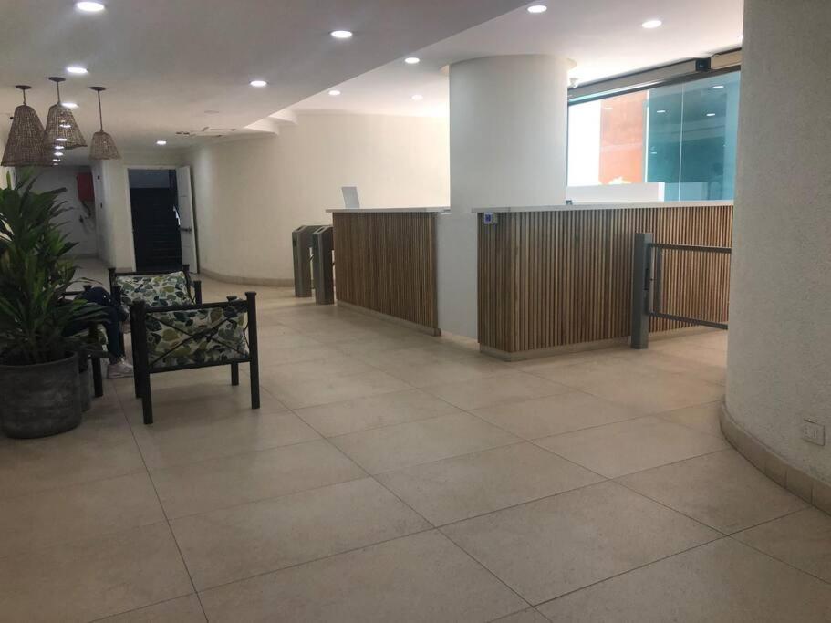 Apartamento Amoblado , en el corazón de Providencia, incluye estacionamiento