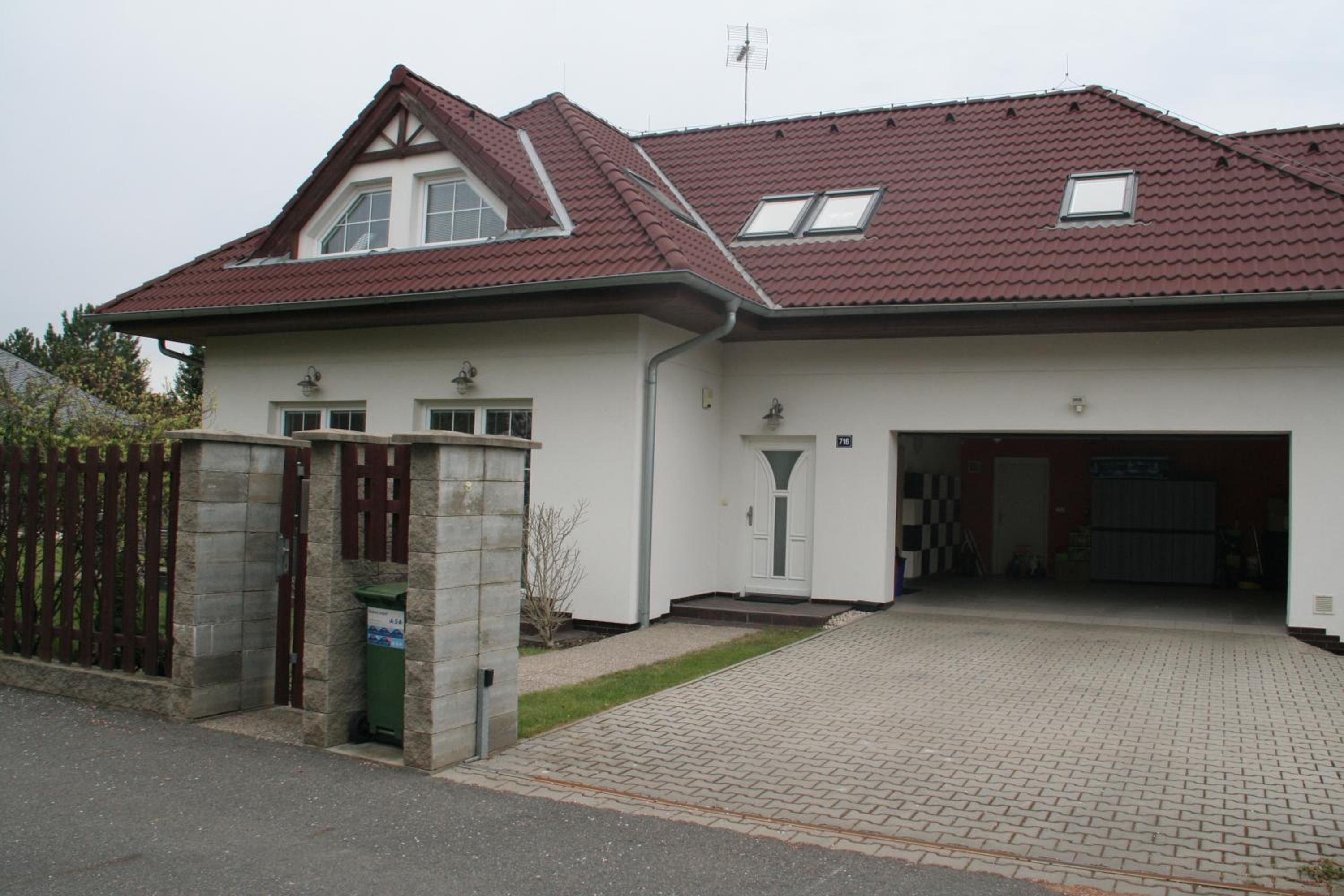 Holiday Home Prague Pruhonice