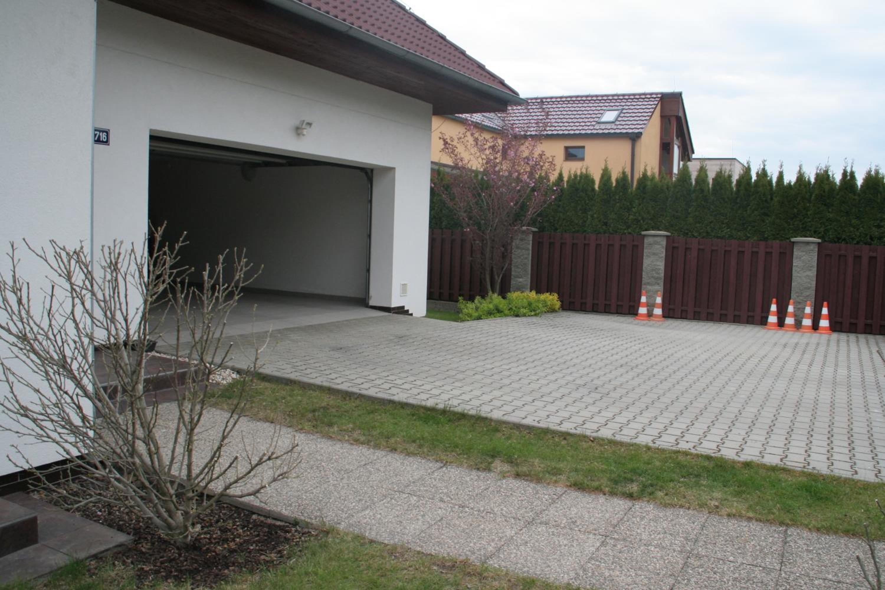 Holiday Home Prague Pruhonice