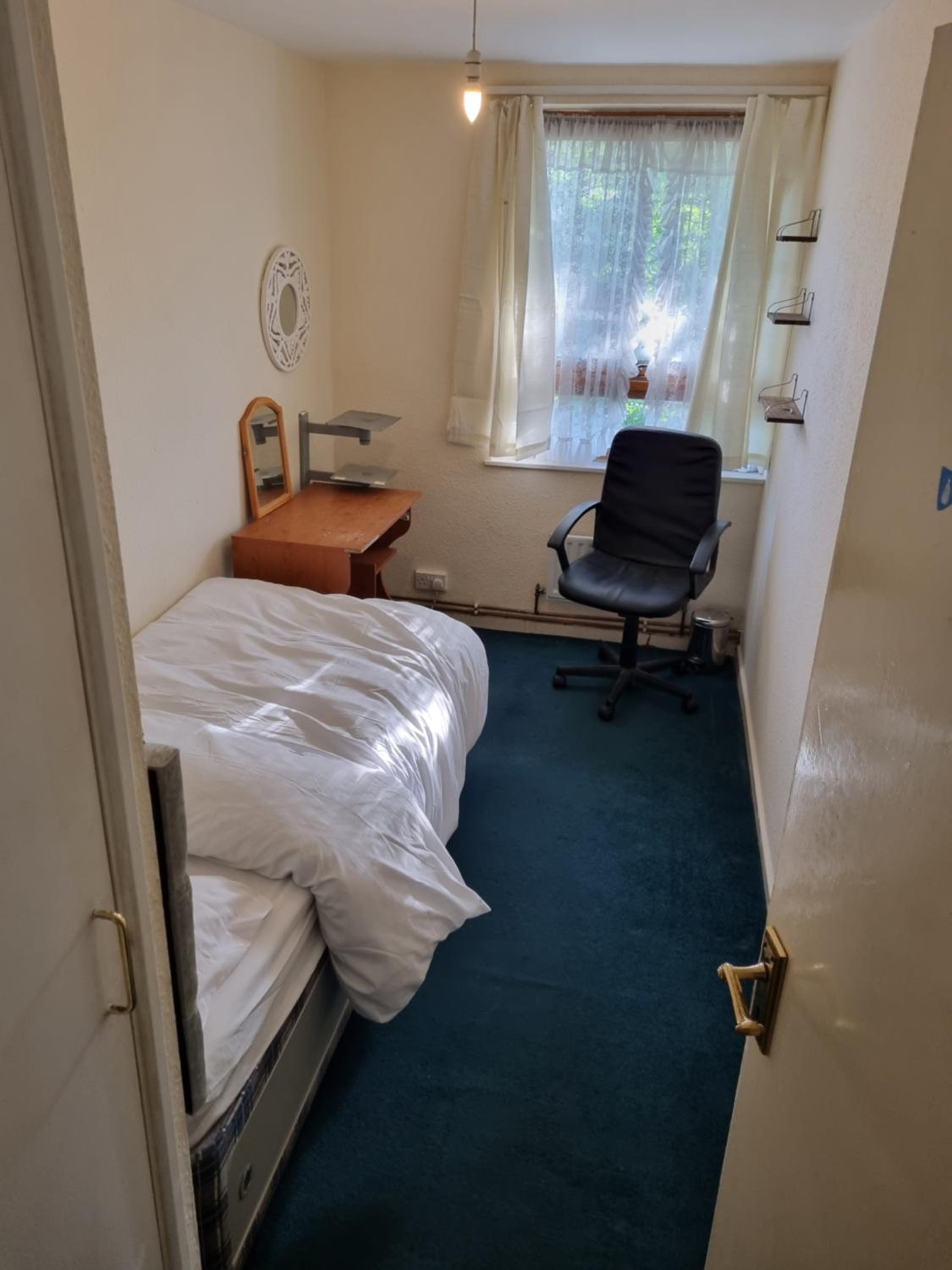 6 Greville Court
