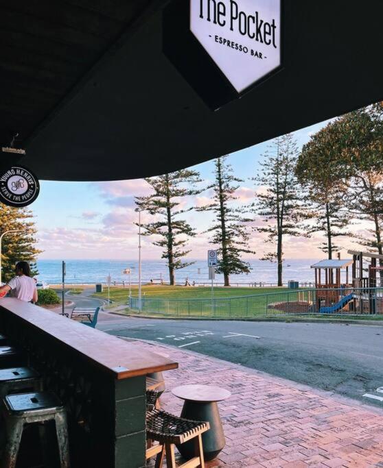 Beach House @ Moffat