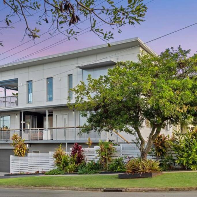 Penthouse - Scarborough beach break holidays
