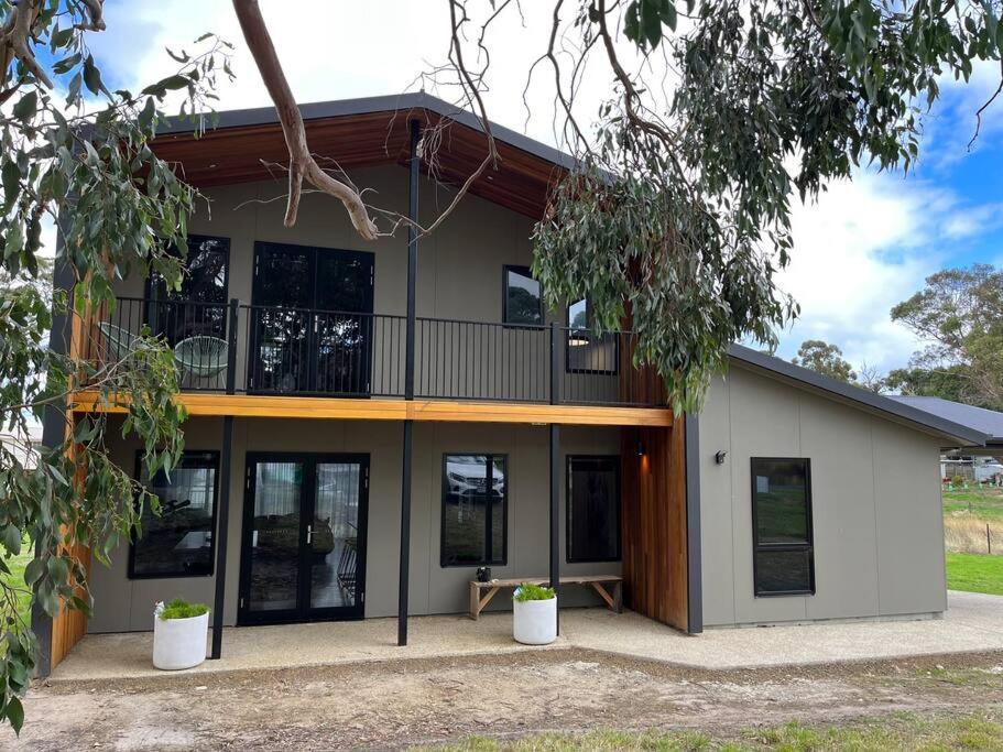 44onRoaring - in the Huon Valley