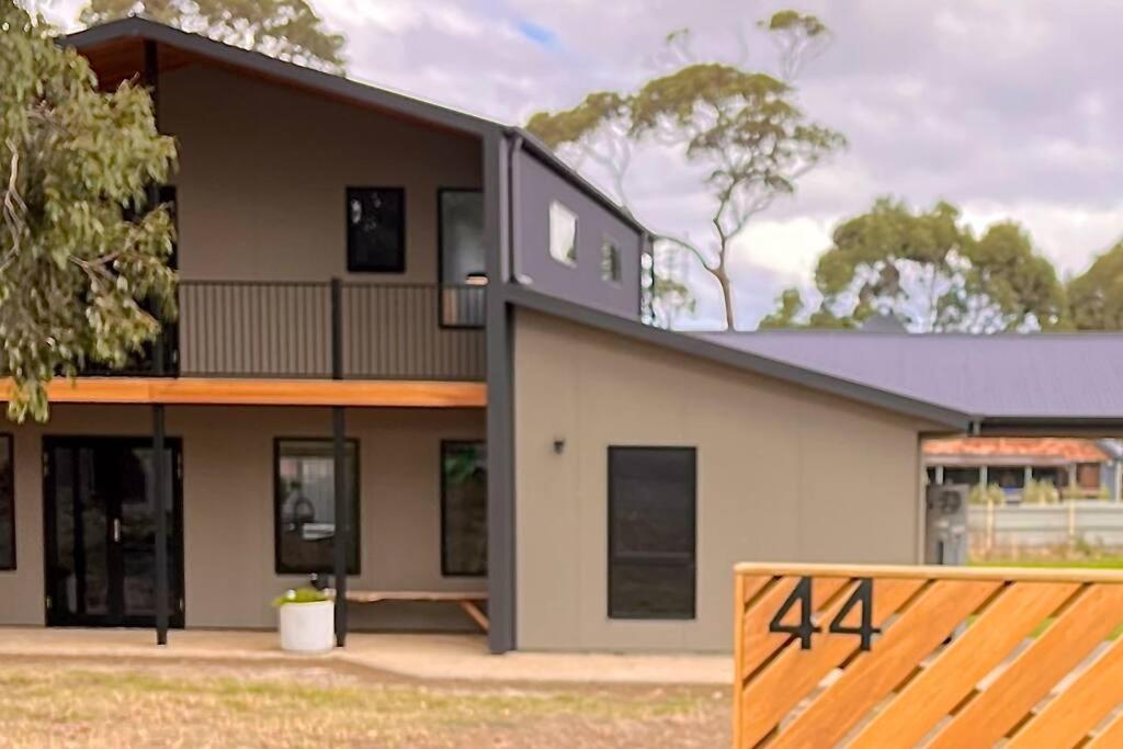 44onRoaring - in the Huon Valley