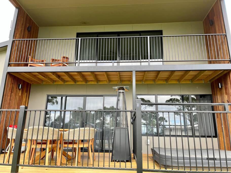 44onRoaring - in the Huon Valley