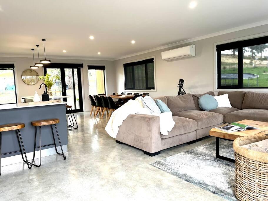 44onRoaring - in the Huon Valley