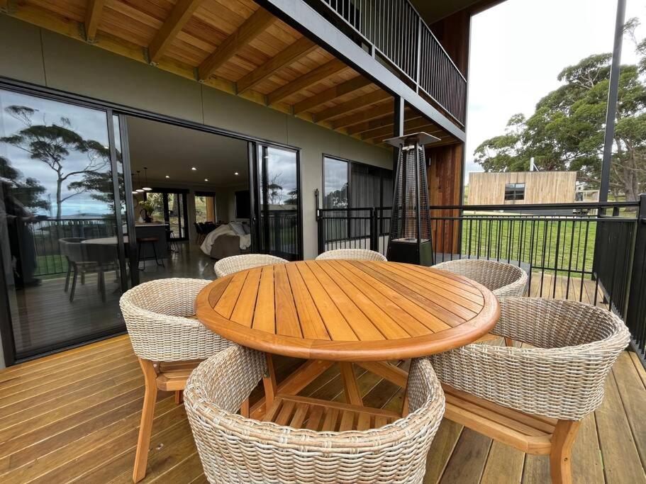 44onRoaring - in the Huon Valley