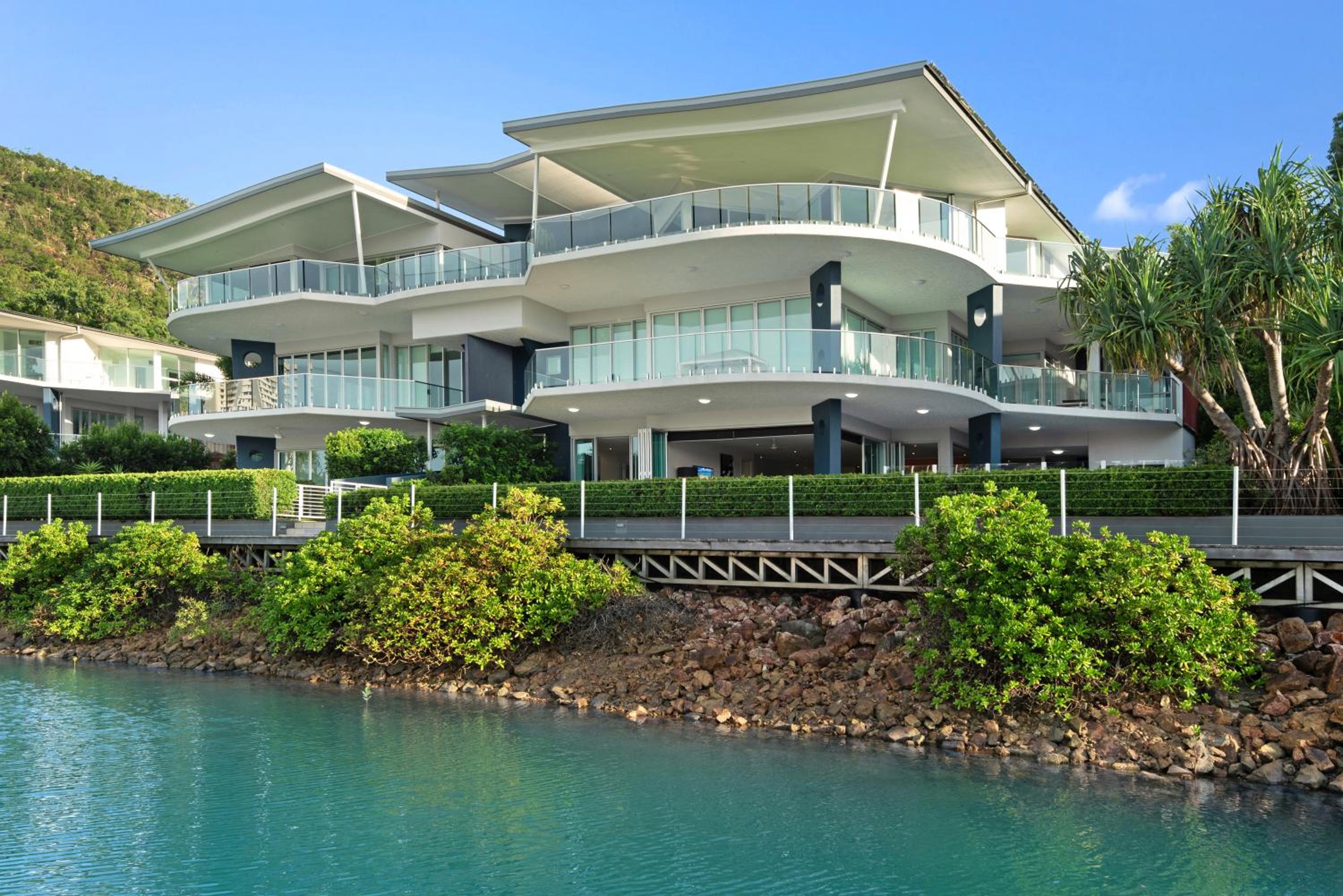 Pavillions on Hamilton Island by HIHA