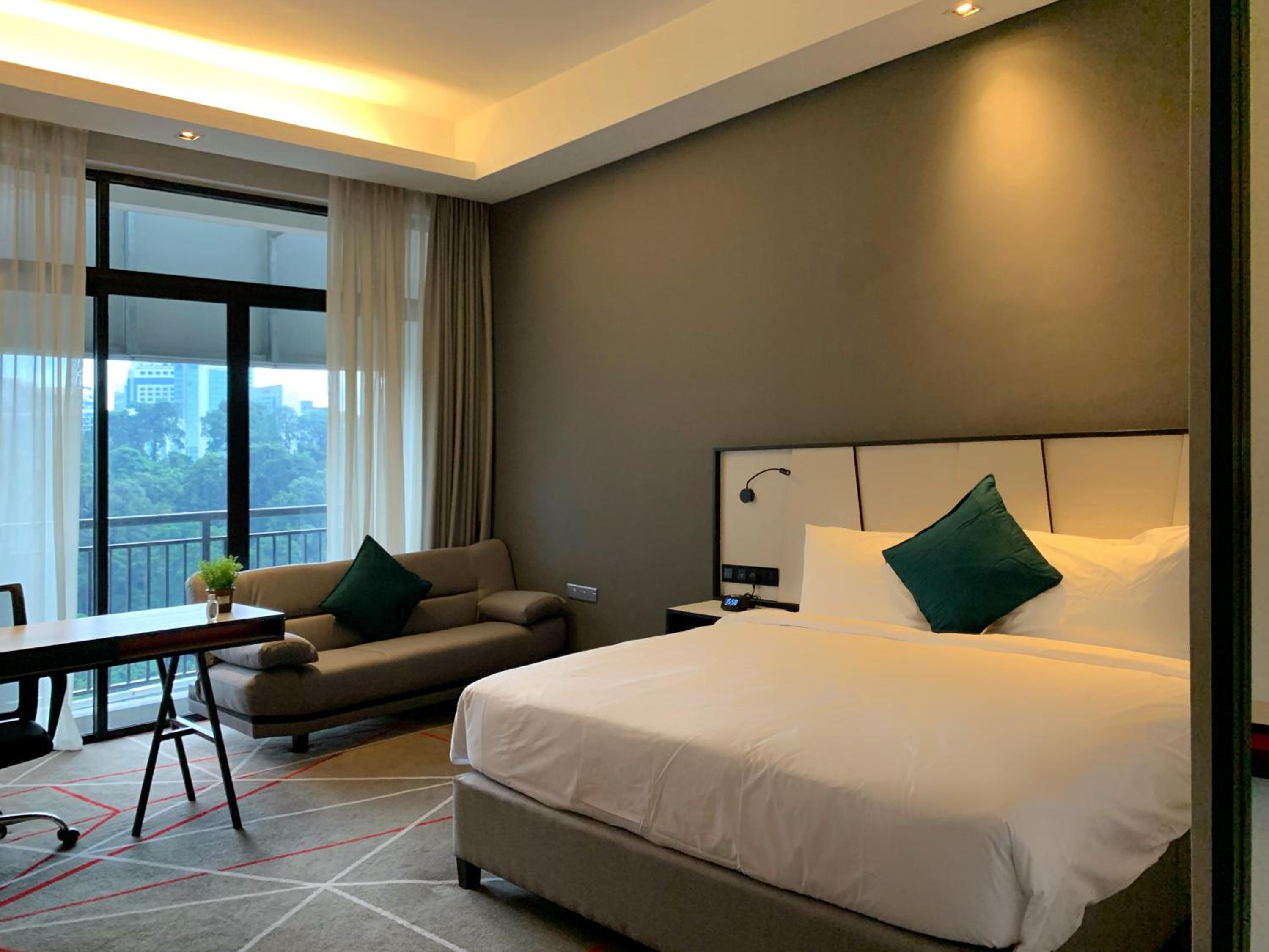 M101 Dang Wangi remote work-friendly suite