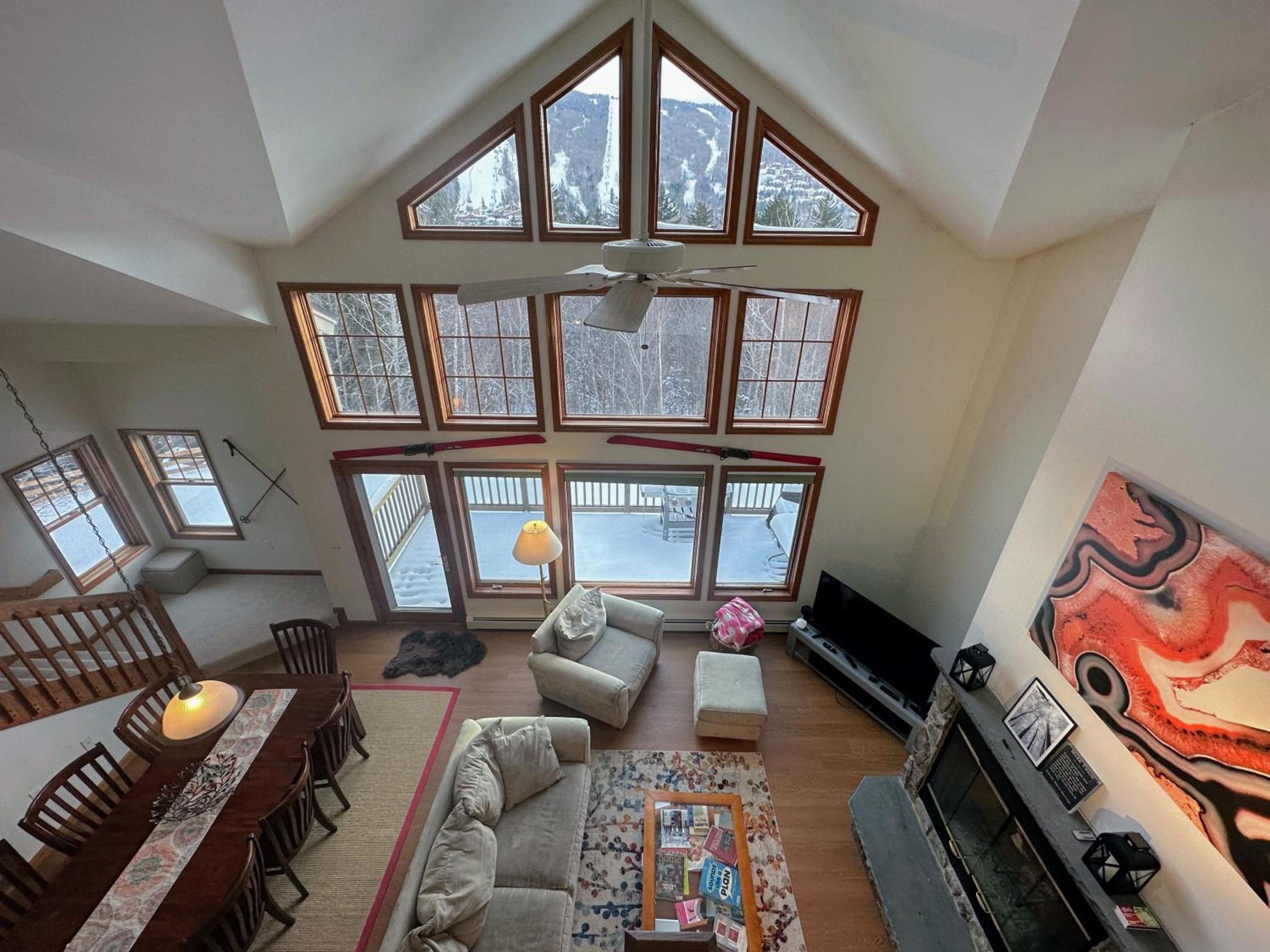 SH3 Luxurious Stonehill Townhouse in Bretton Woods with Magnificent View view 4
