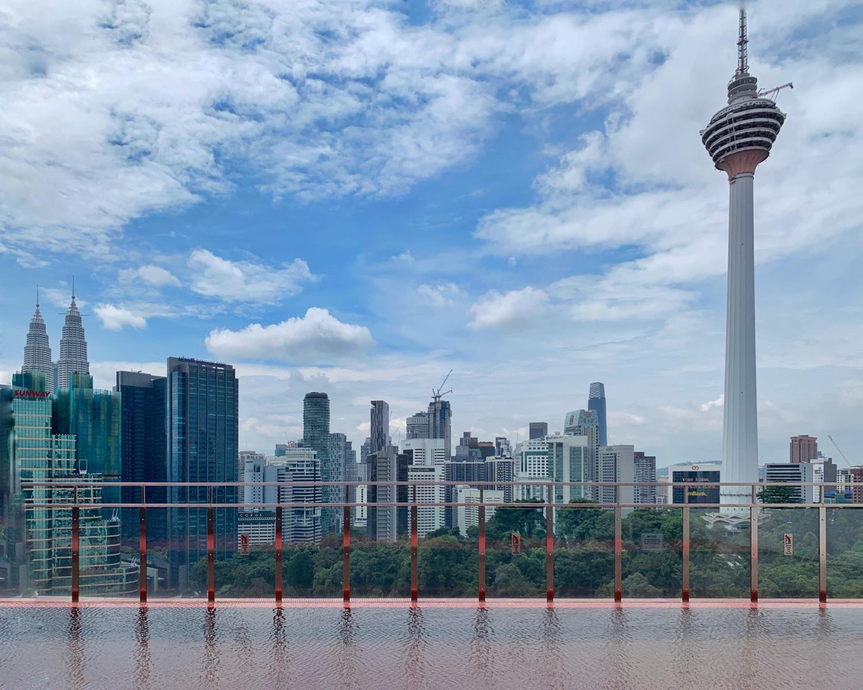 M101 Dang Wangi remote work-friendly suite