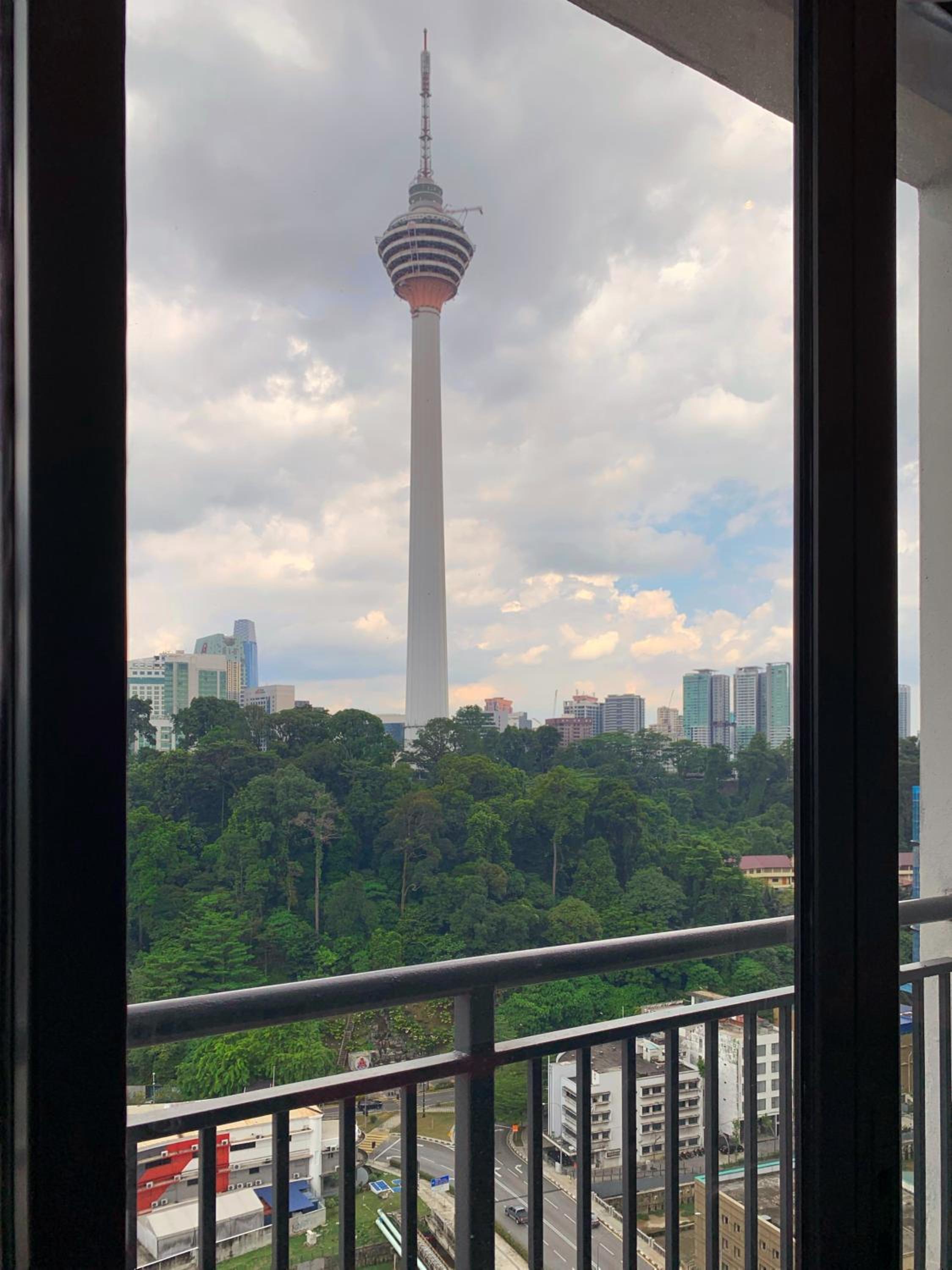 M101 Dang Wangi remote work-friendly suite