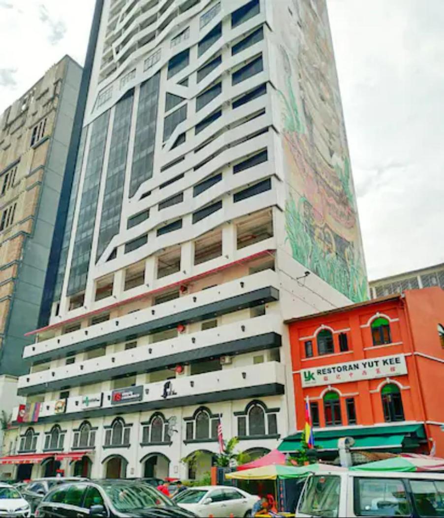 M101 Dang Wangi remote work-friendly suite