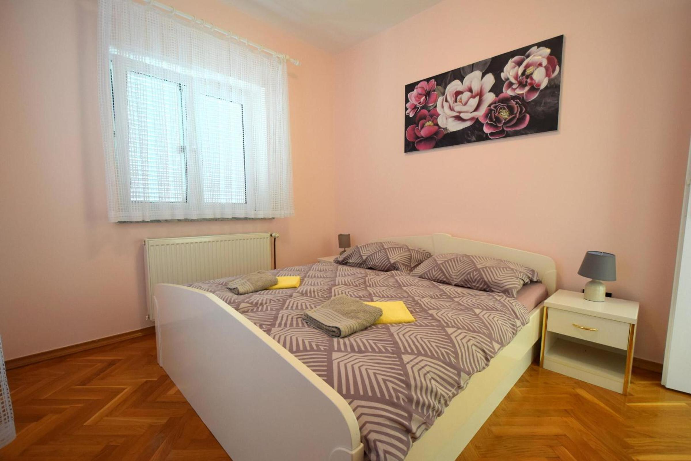 Apartments Luka