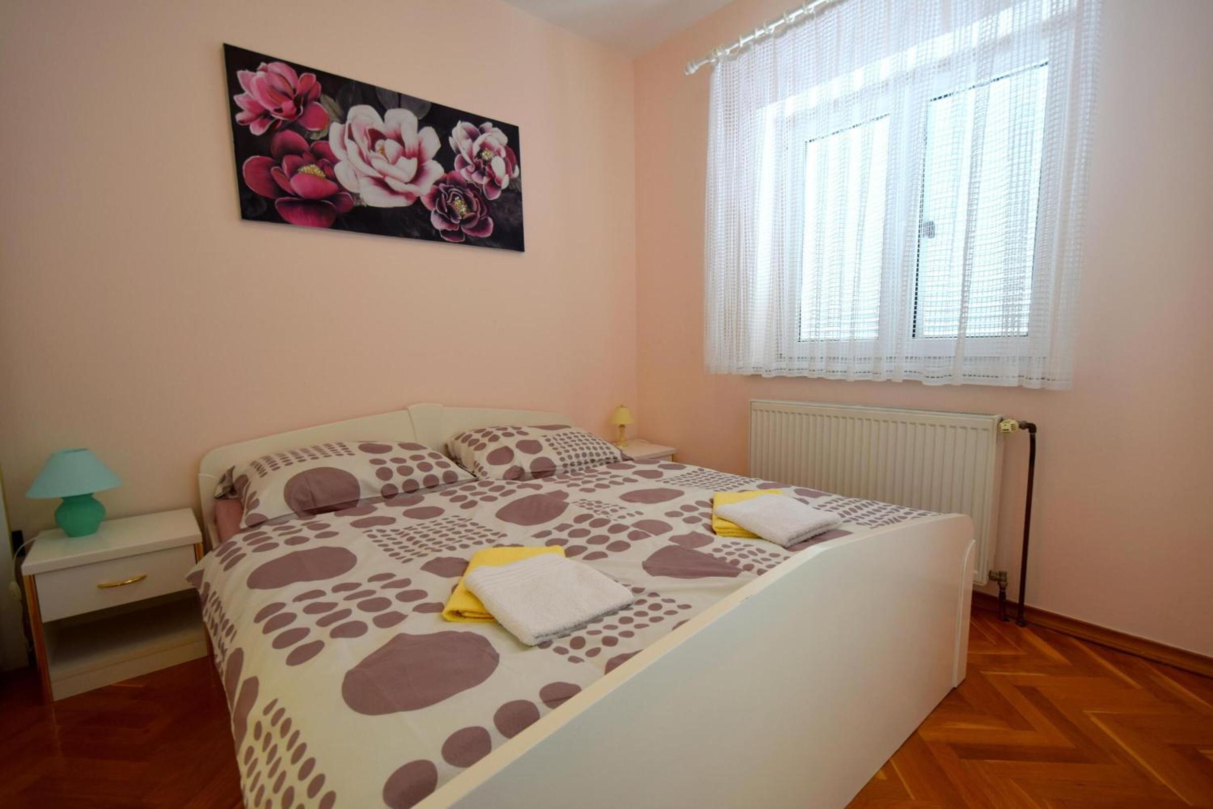 Apartments Luka