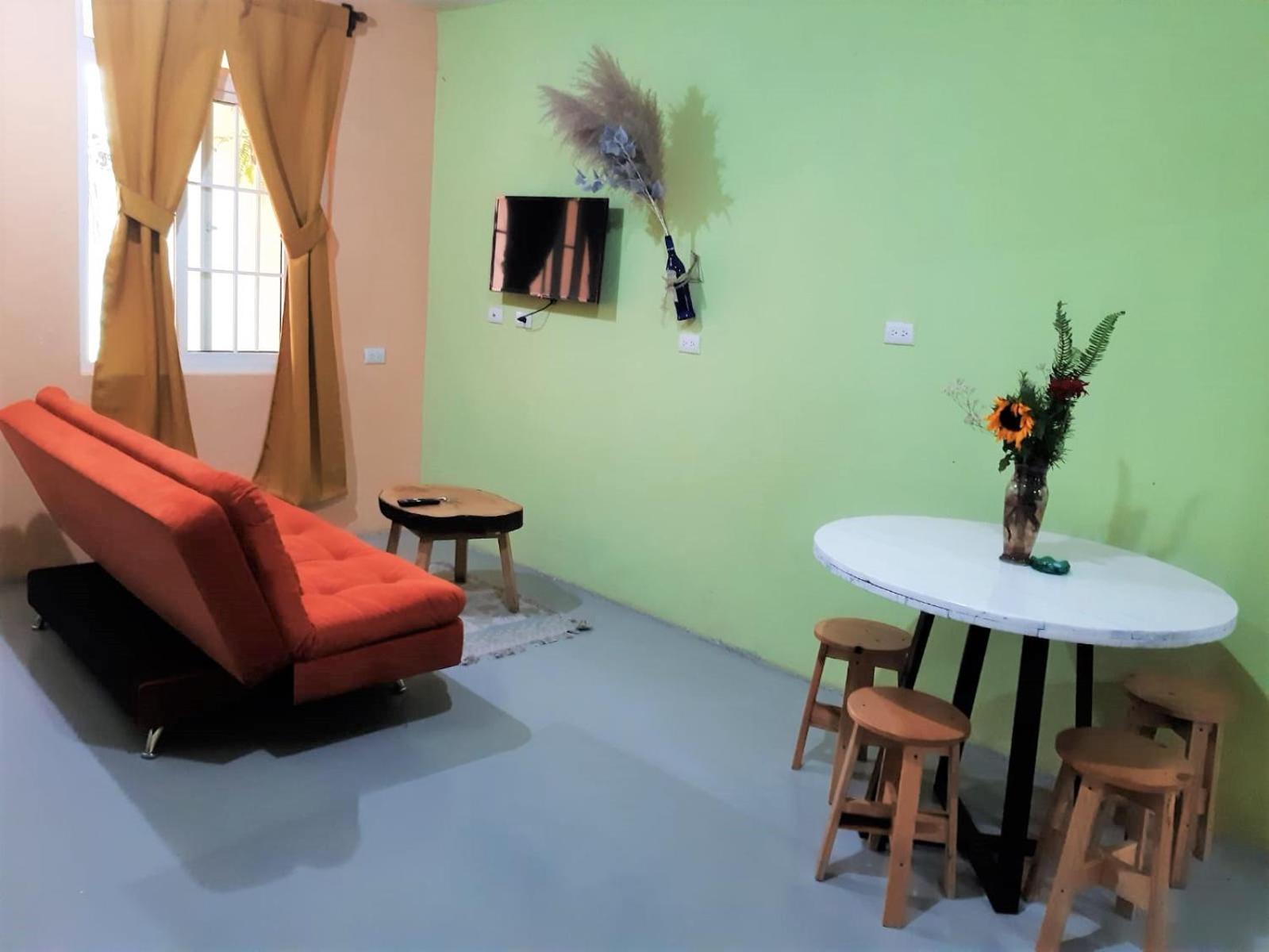 COMFY furnished private apartment.Netflix/internet