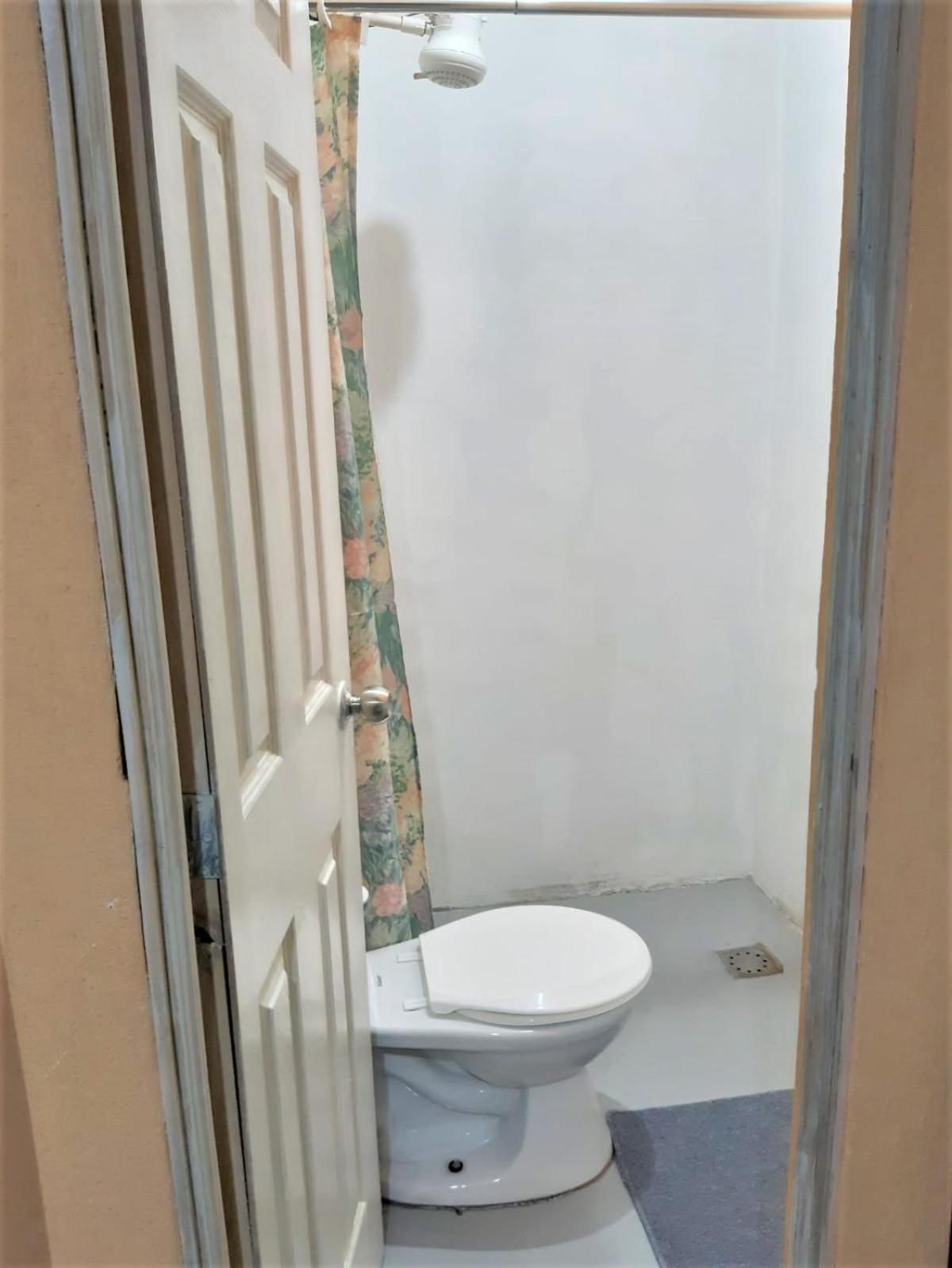 COMFY furnished private apartment.Netflix/internet