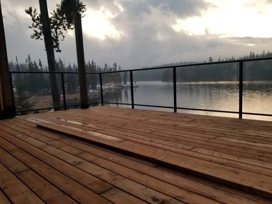 Cottage - Lakeside w/private Hottub near Big White