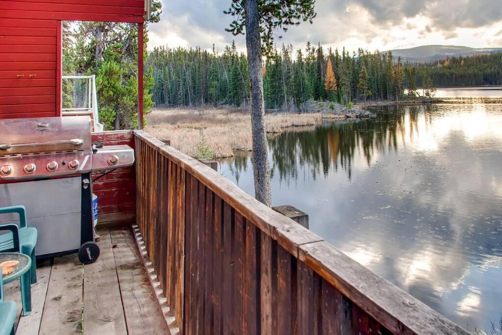 Cottage - Lakeside w/private Hottub near Big White