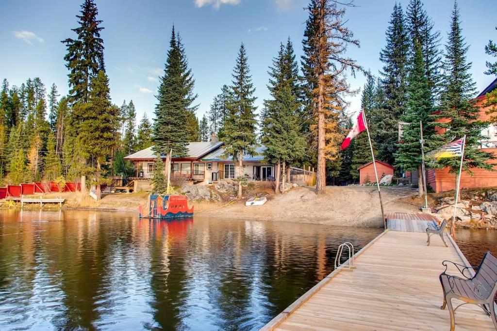 Cottage - Lakeside w/private Hottub near Big White