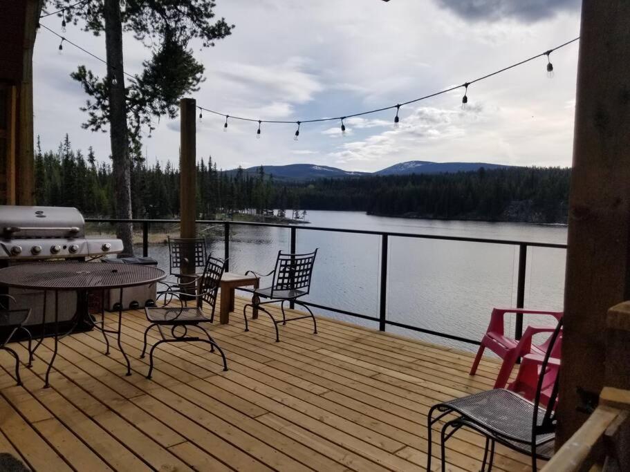 Cottage - Lakeside w/private Hottub near Big White