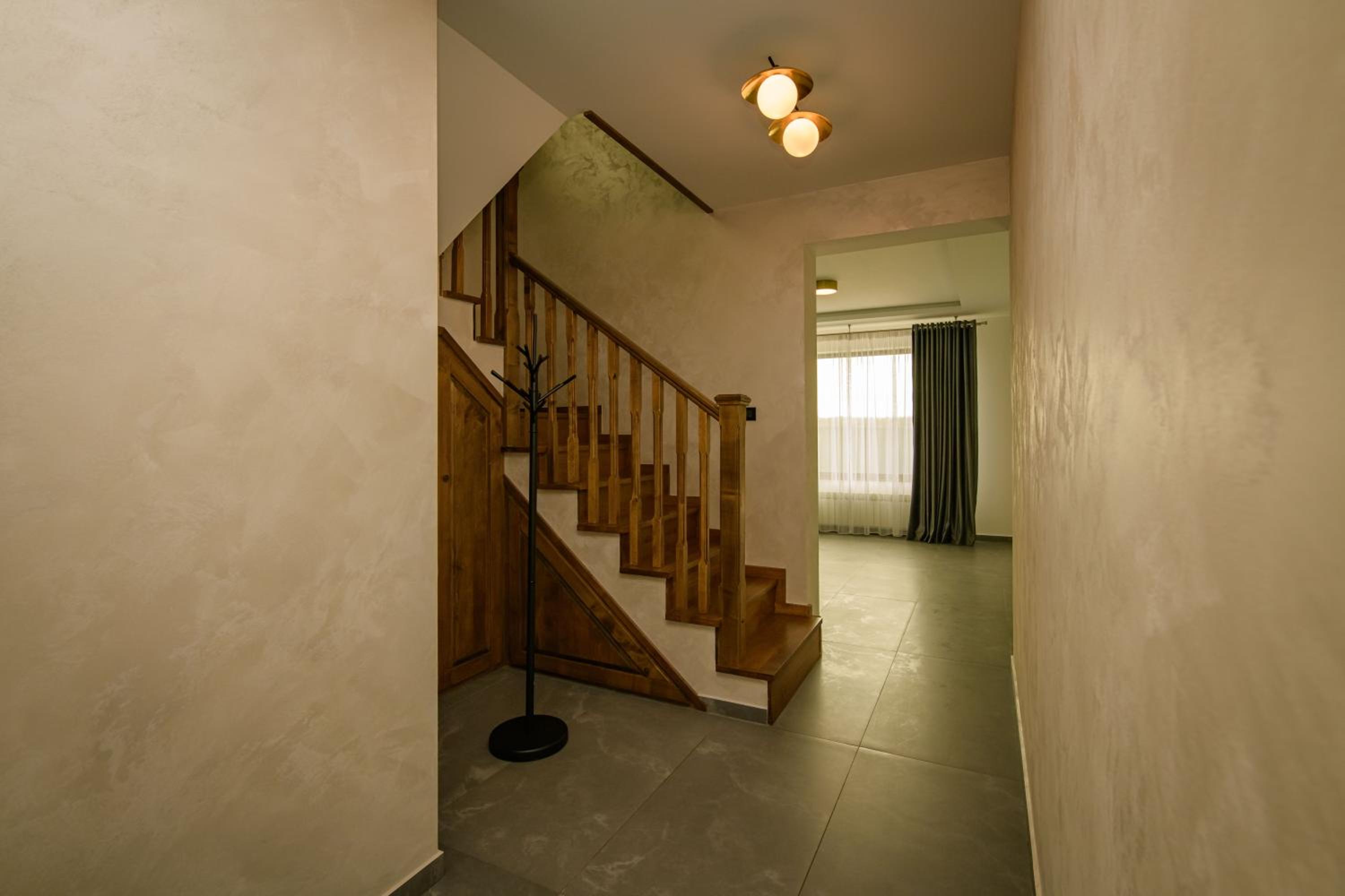 Casa Lucan Brașov view 4