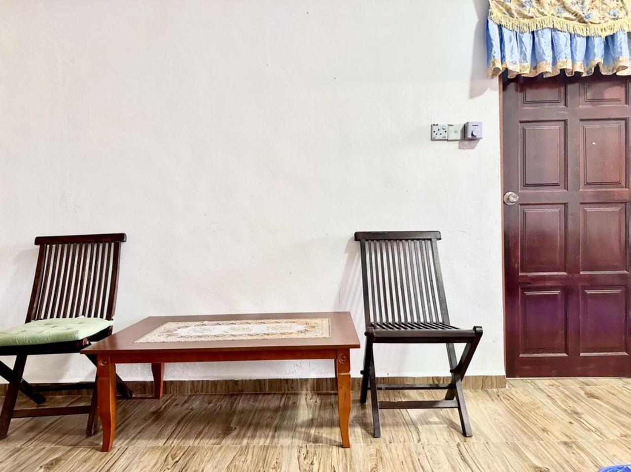 Isyfaq Homestay 2 bedroom & 2 bathroom photo 8