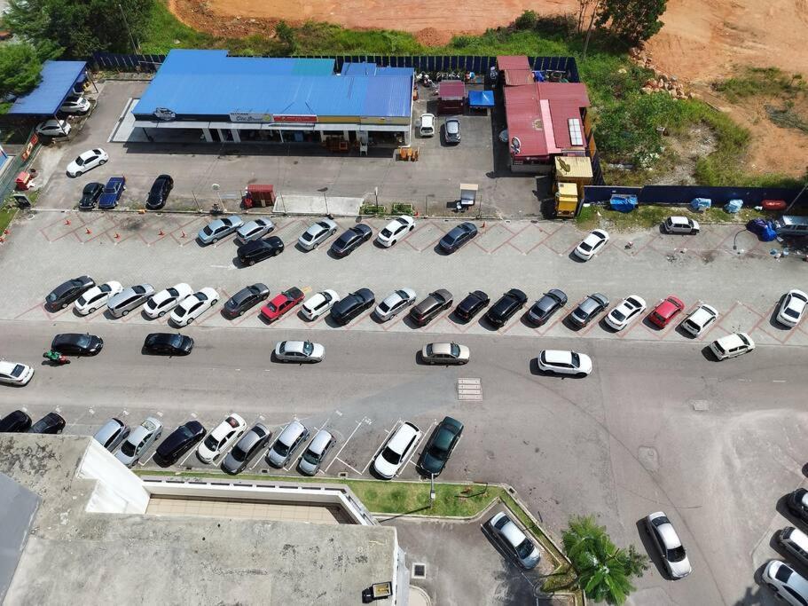 Forest X 1 bedroom-4pax-Mount Austin-Netflix-Ikea-Jusco