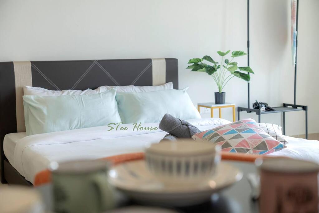 Forest X 1 bedroom-4pax-Mount Austin-Netflix-Ikea-Jusco