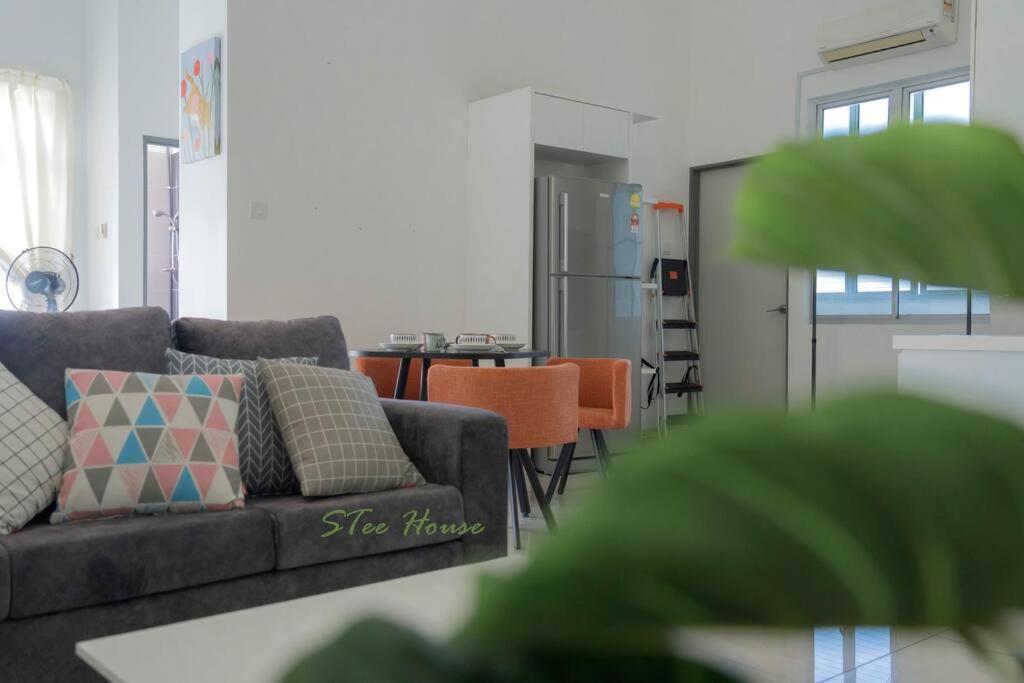 Forest X 1 bedroom-4pax-Mount Austin-Netflix-Ikea-Jusco