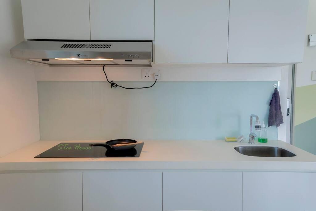 Forest X 1 bedroom-4pax-Mount Austin-Netflix-Ikea-Jusco