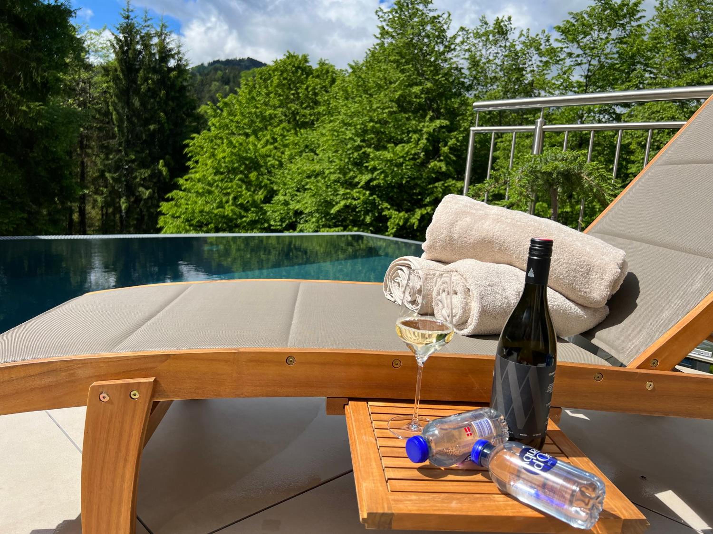 Ferienhaus auf 7 ha Alleinlage - Pool,Whirlpool, Sauna - Das Refugium Südsteiermark