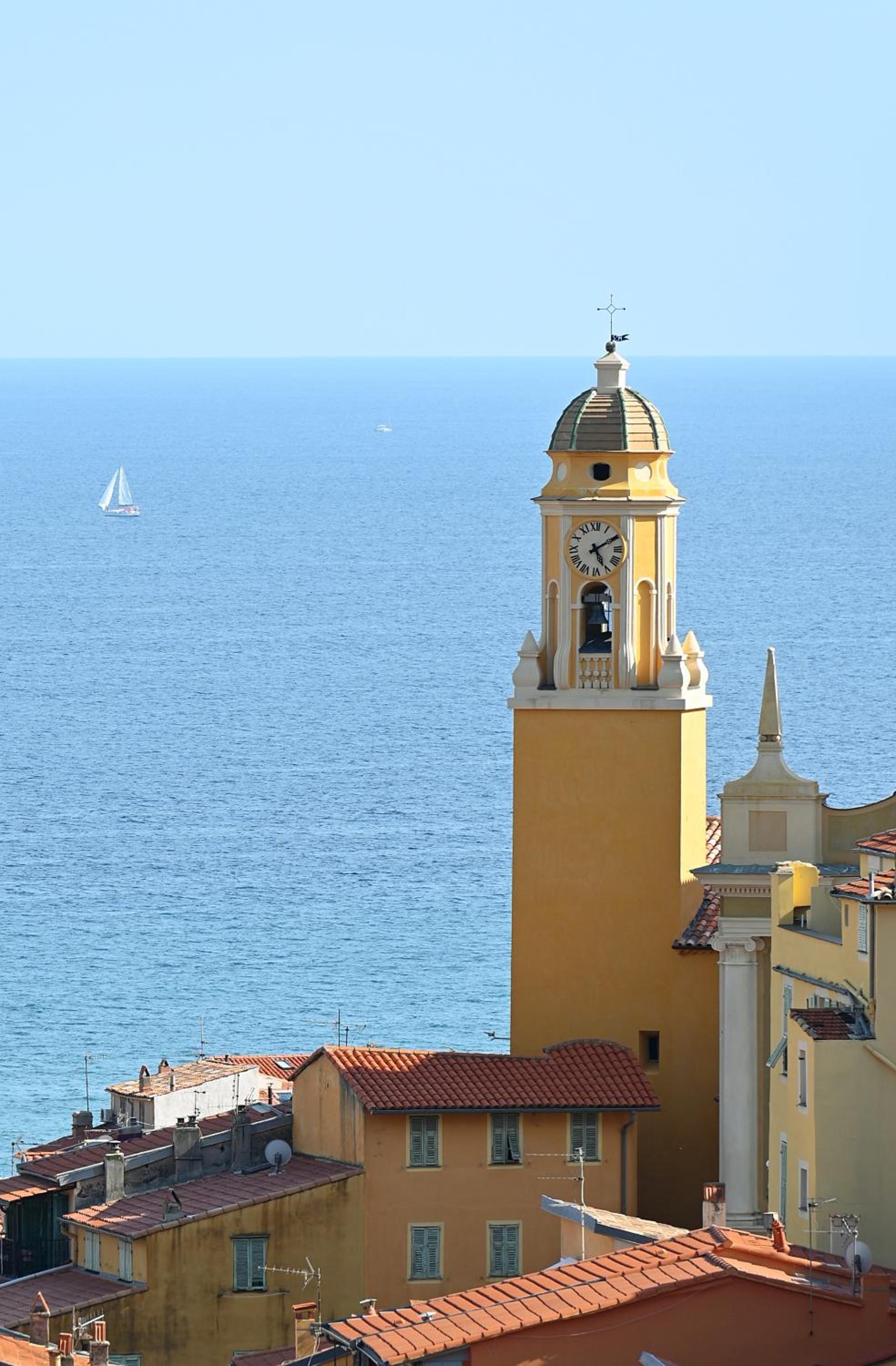 Villa l'ensoleillée vue panoramique mer, 250 m de la plage et du centre ville, photo 7