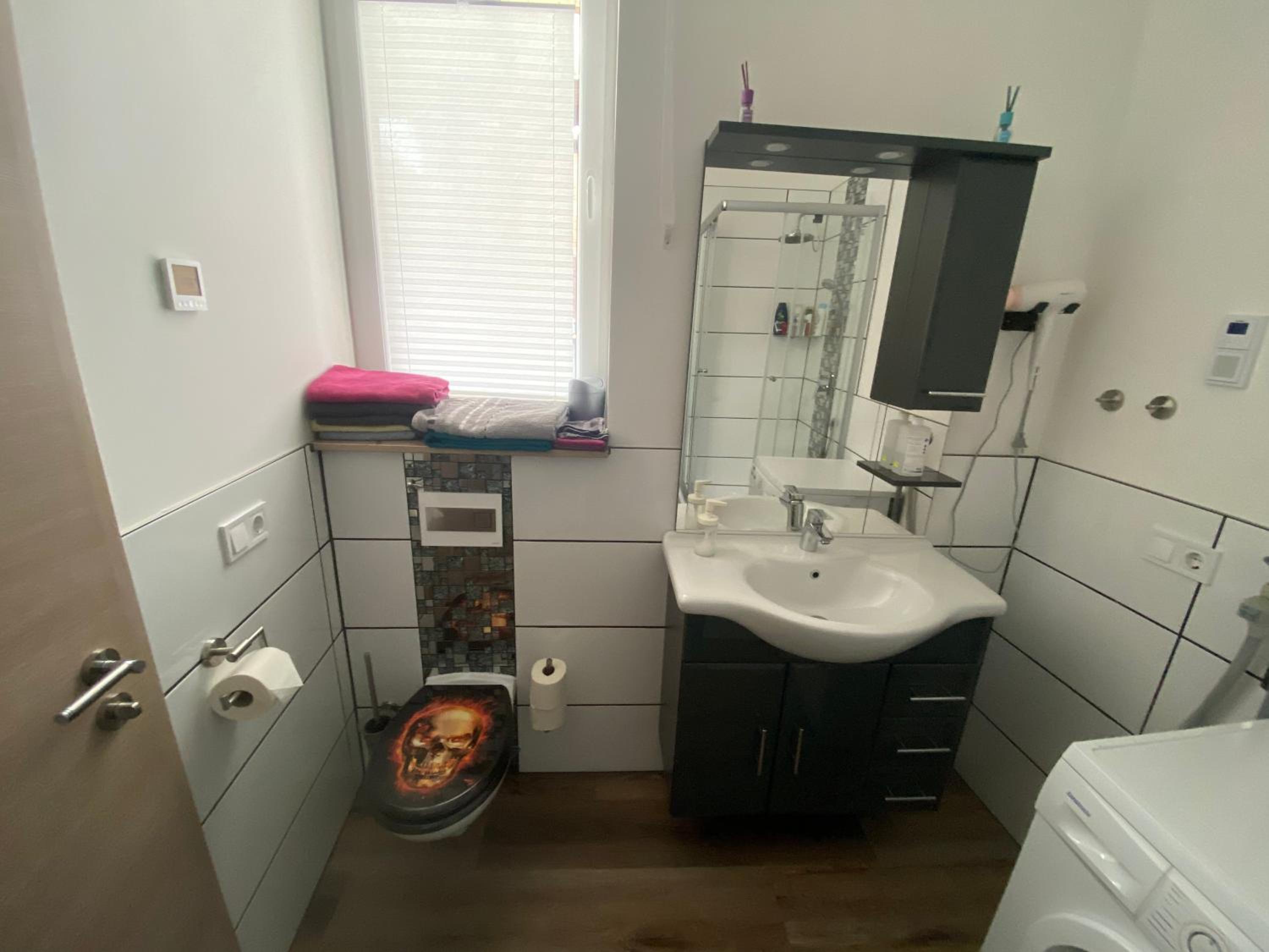 Schöne kleine Einraumwohnung mit Küche und Kamin in Holzthaleben view 4